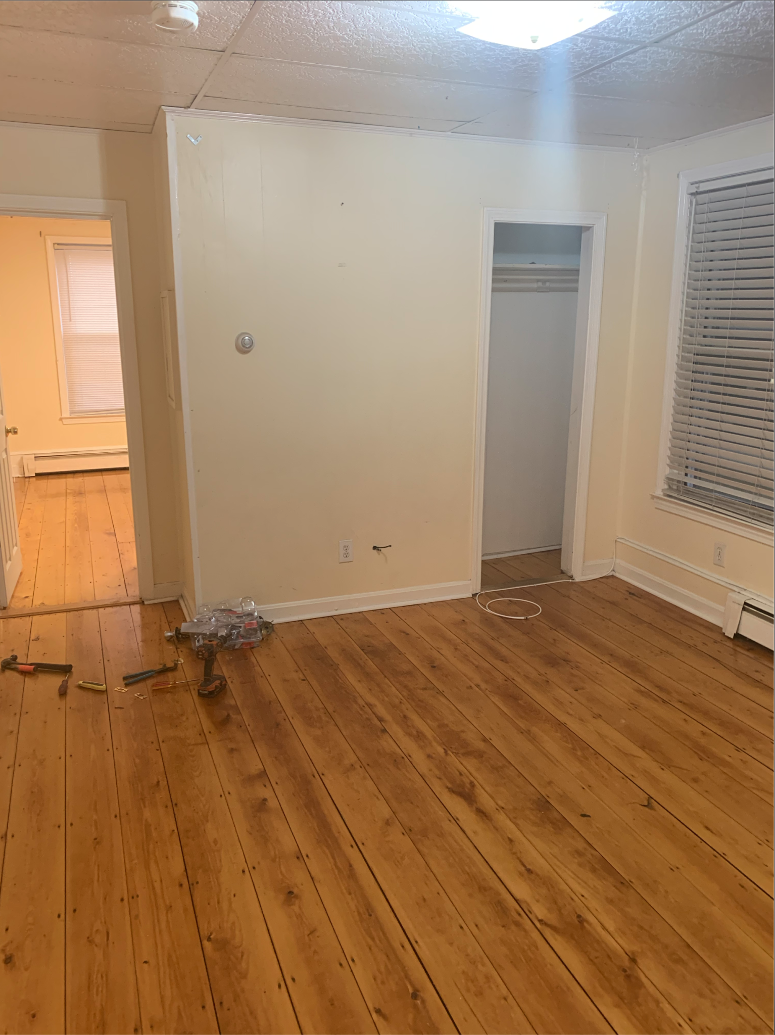 2 bed, 1 bath apartment for rent at 319 Paris St Unit 3, East Boston — photo 1 of 5