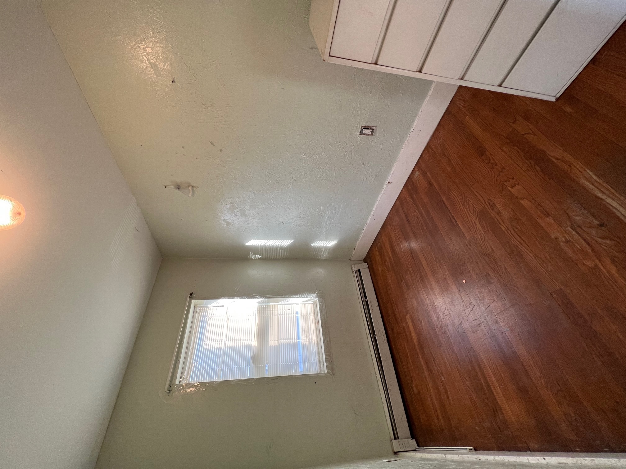 3 bed, 1 bath apartment for rent at 90 92 Maverick Unit 2, East Boston — photo 8 of 9