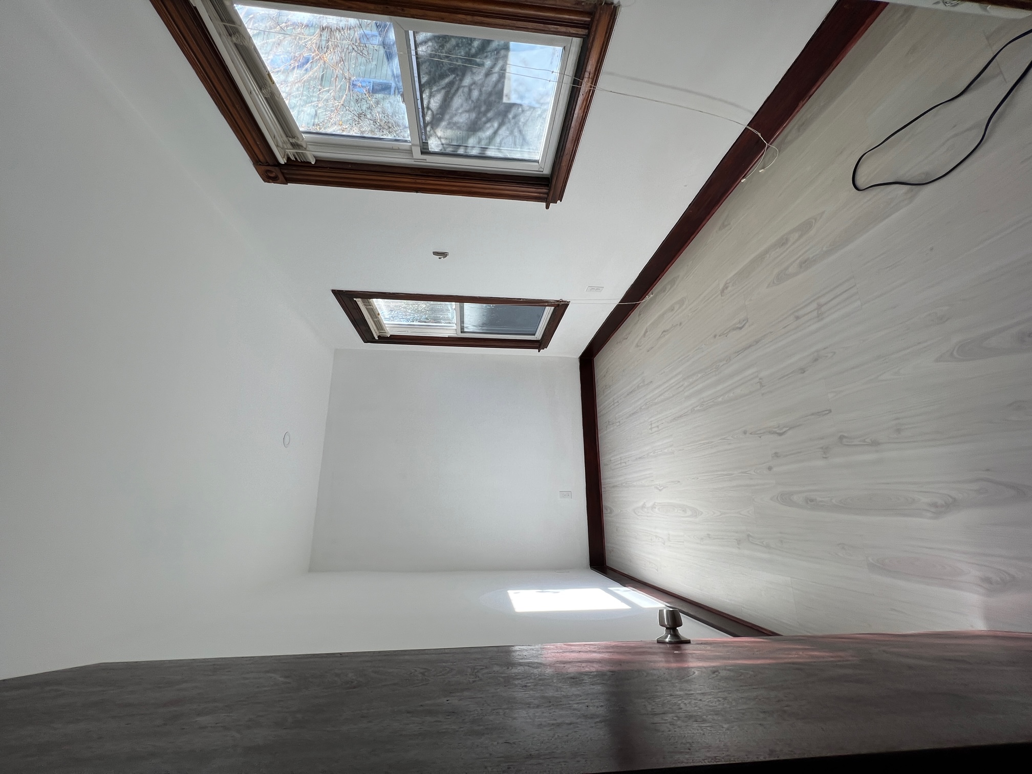 2 bed, 1 bath apartment for rent at 74 Heath St Unit 1, Winter Hill — photo 5 of 16