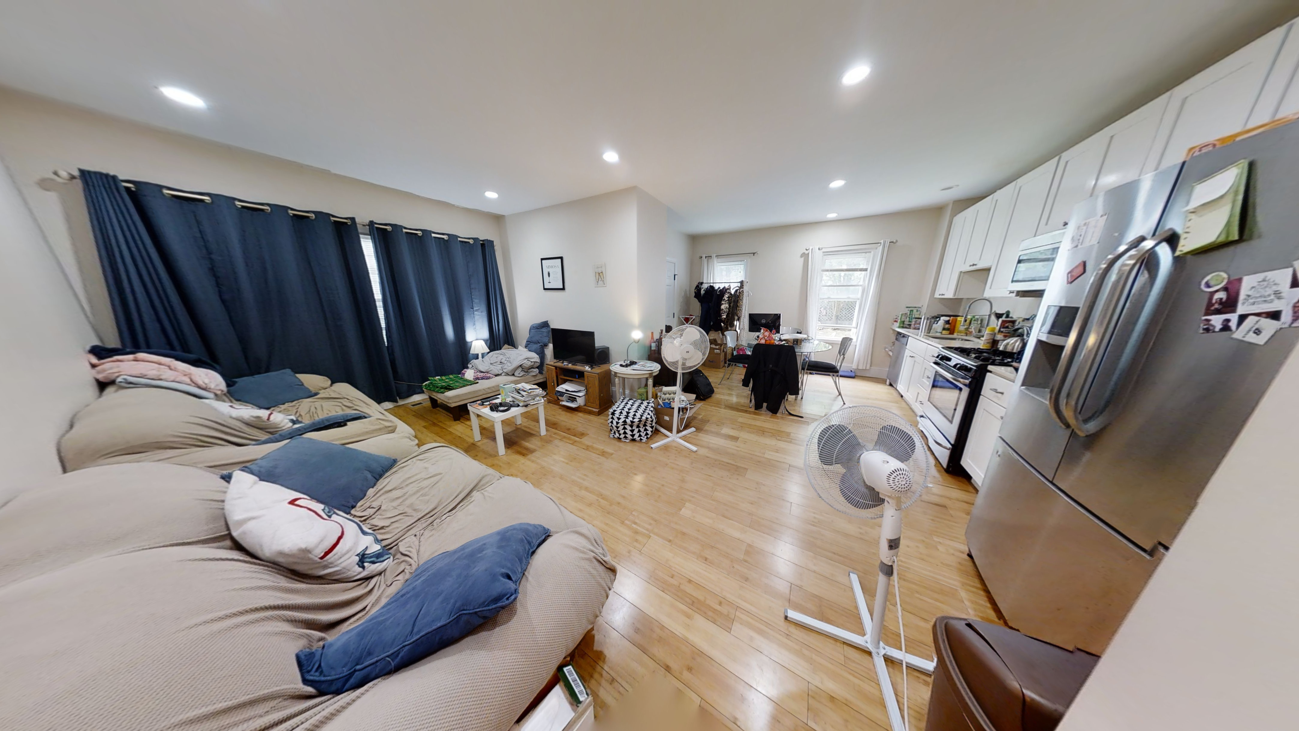 722 Saratoga St, East Boston