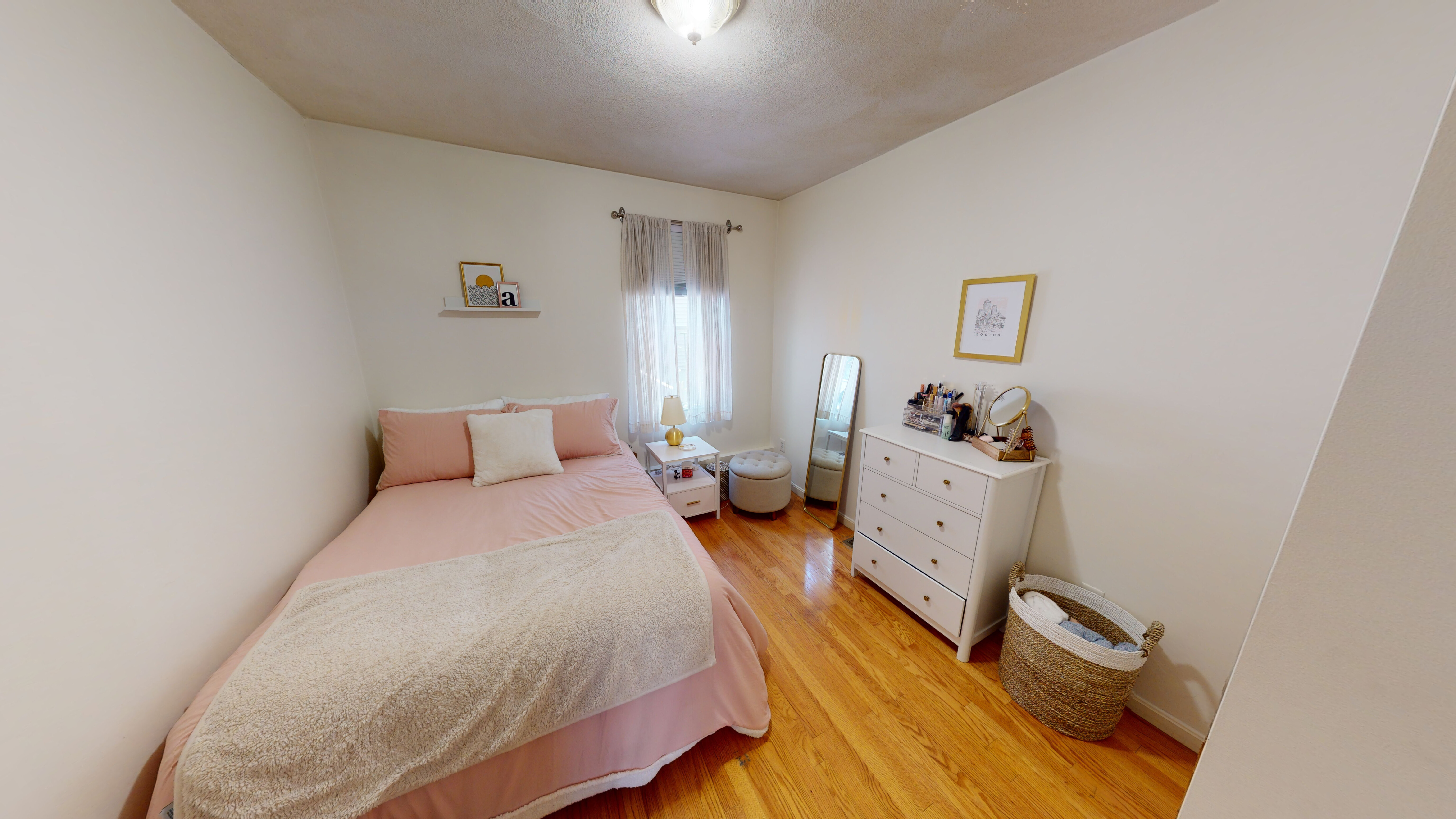 52 Brooks St, East Boston