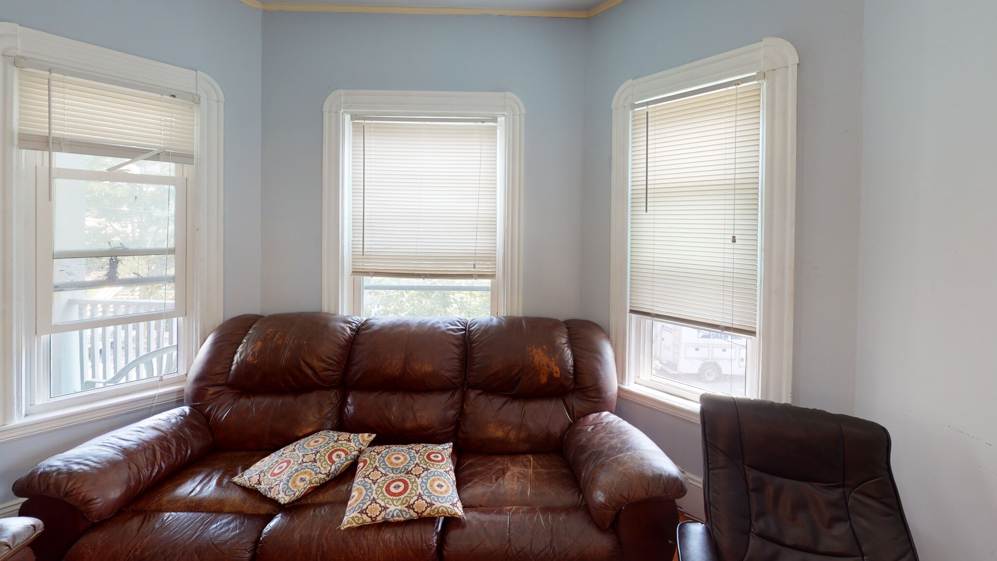 4 bed, 1 bath apartment for rent at 29 Victoria St Unit 2, Somerville — photo 11 of 14