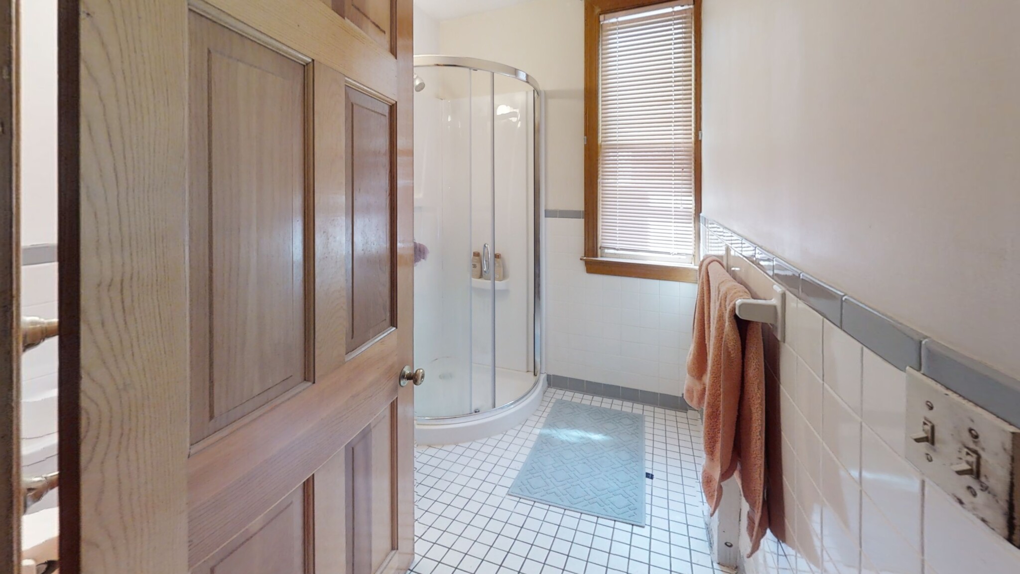 4 bed, 2 bath apartment for rent at 76 Heath St, Somerville — photo 2 of 21