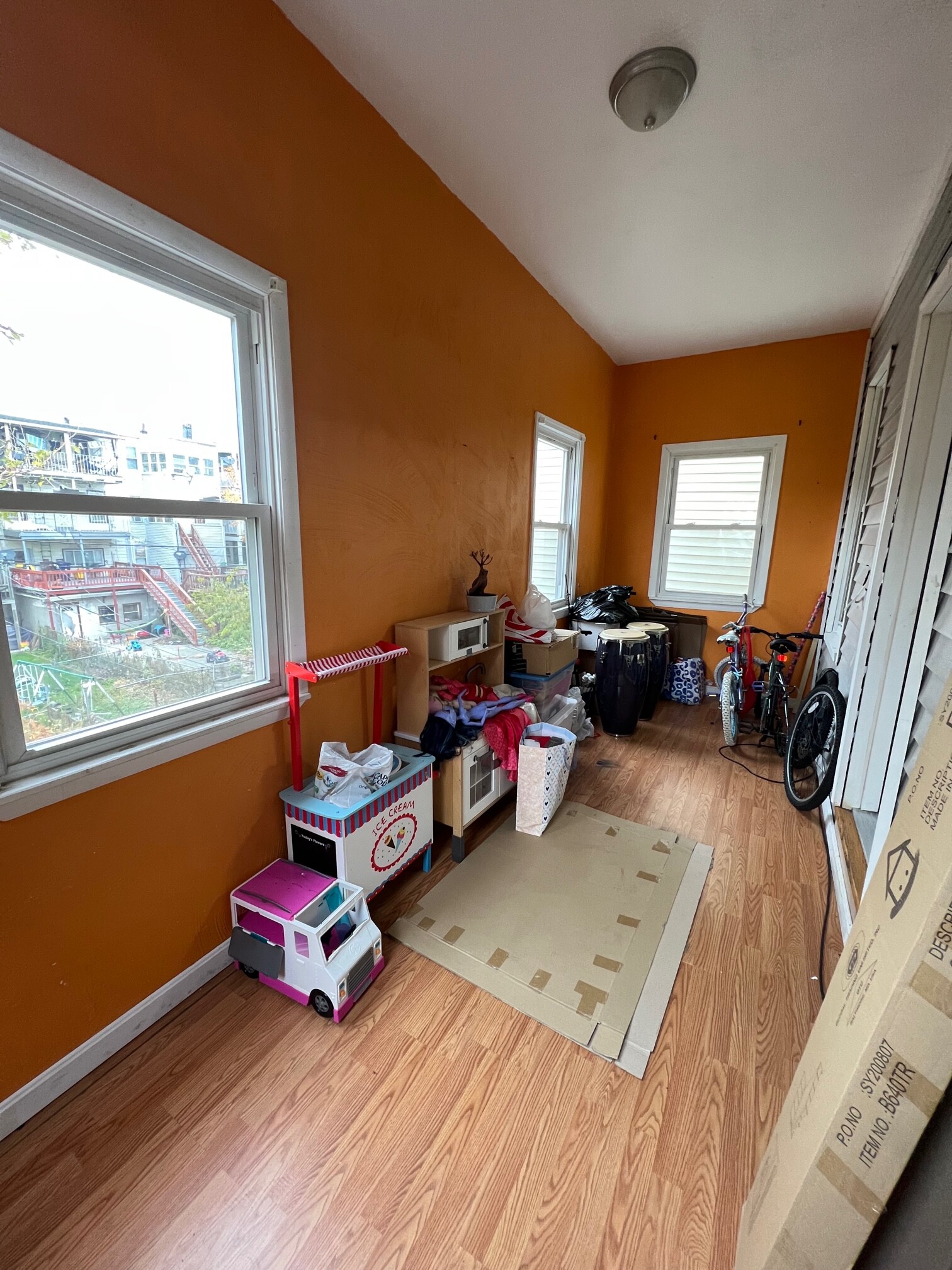 212 Bennington St, East Boston