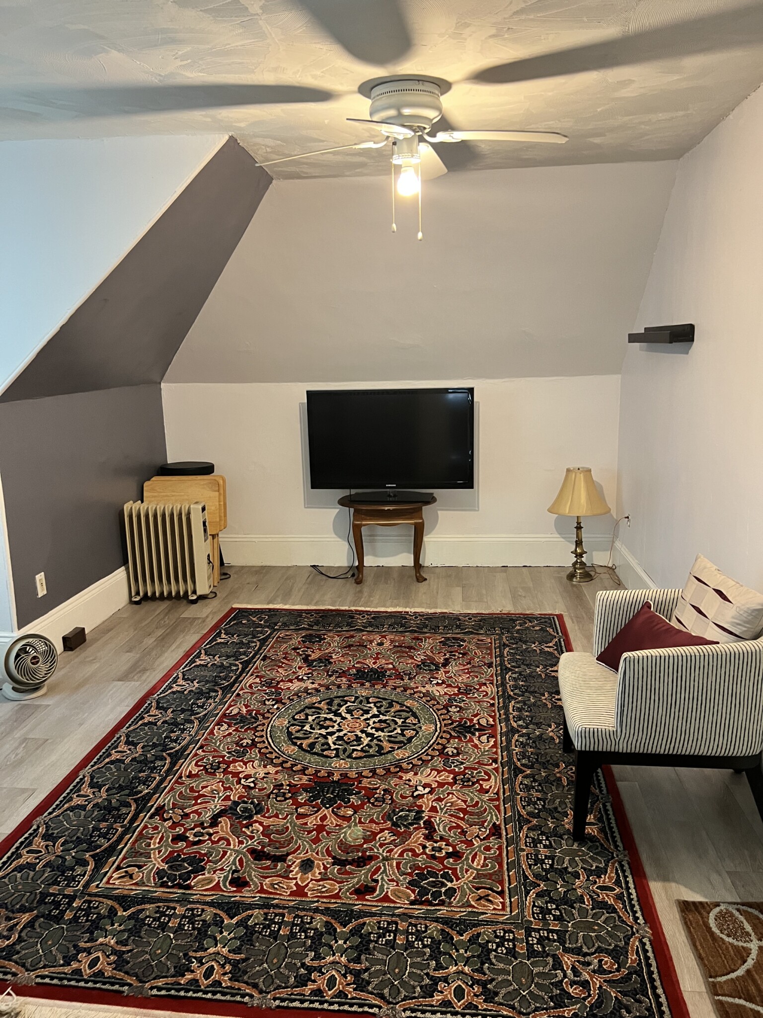 Photos of apartment on Univerisity Rd.,Brookline MA 02445