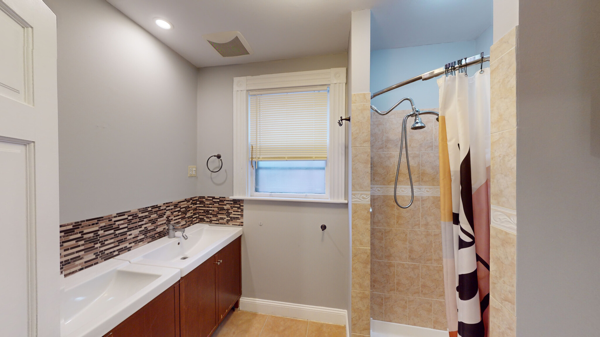 47 University Rd, Brookline Village