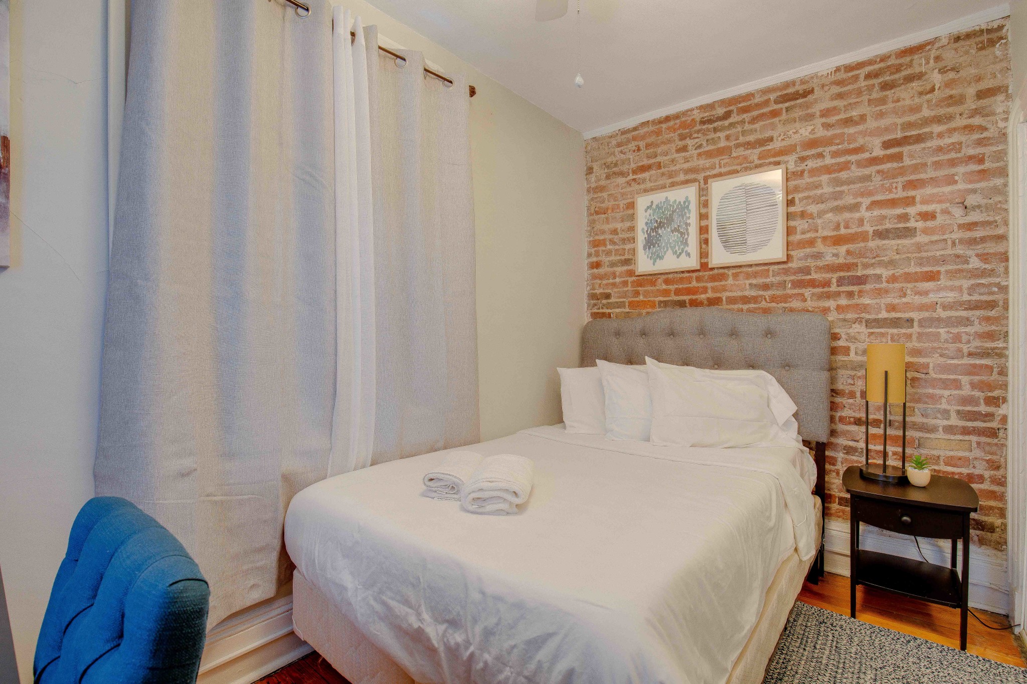 2.5 bed, 1.5 bath apartment for rent at 284 Cambridge St Unit 11, Beacon Hill — photo 2 of 20