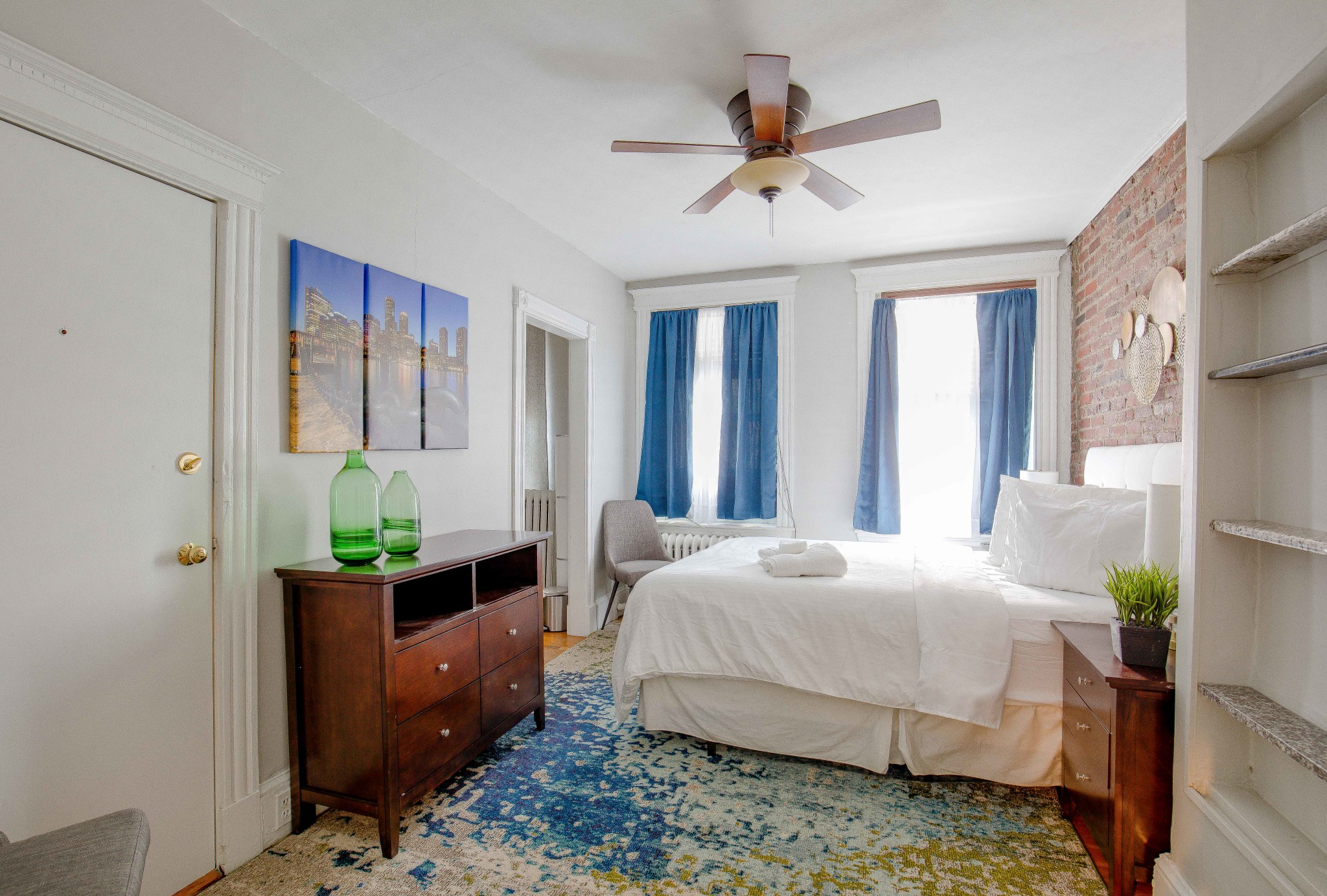 2.5 bed, 1.5 bath apartment for rent at 284 Cambridge St Unit 11, Beacon Hill — photo 10 of 20