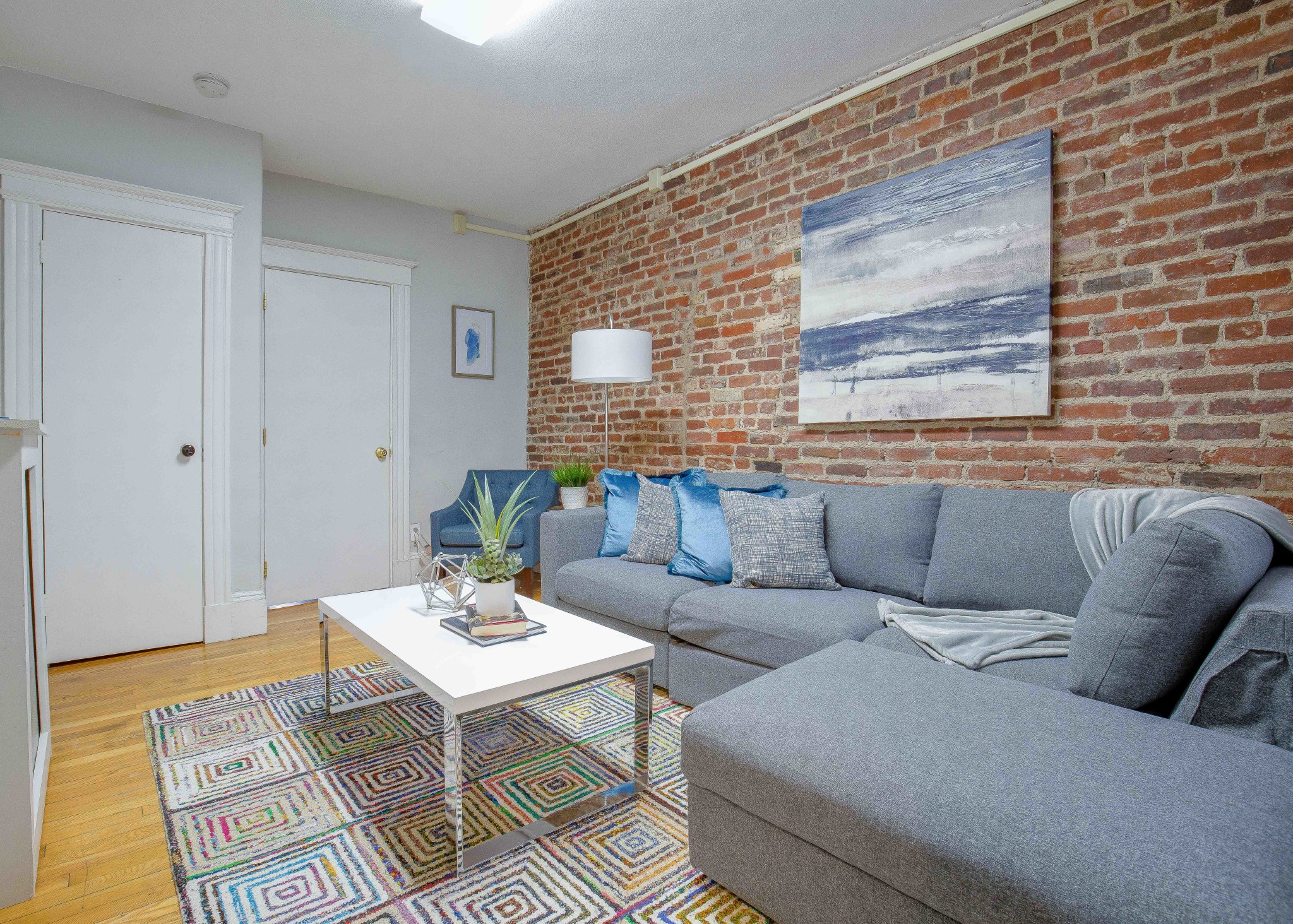 2.5 bed, 1.5 bath apartment for rent at 284 Cambridge St Unit 11, Beacon Hill — photo 13 of 20