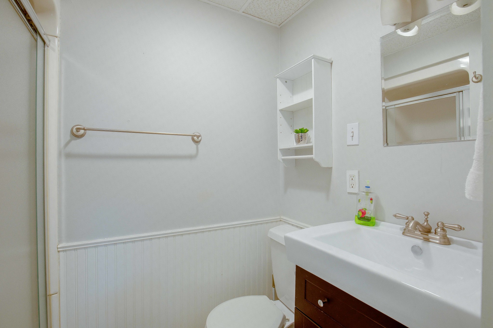 2.5 bed, 1.5 bath apartment for rent at 284 Cambridge St Unit 11, Beacon Hill — photo 17 of 20