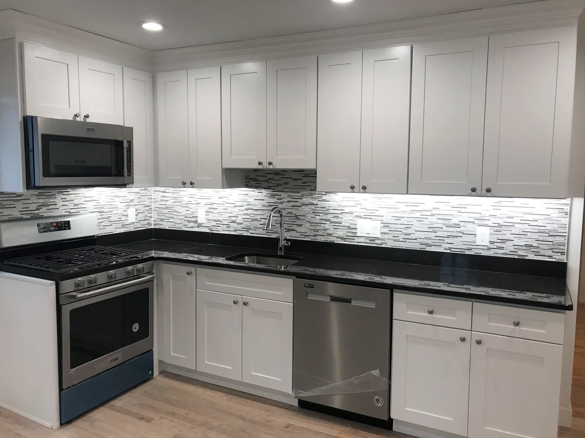 5 bed, 2 bath apartment for rent at 7 Perry St Unit 3, Brookline Village — photo 1 of 25