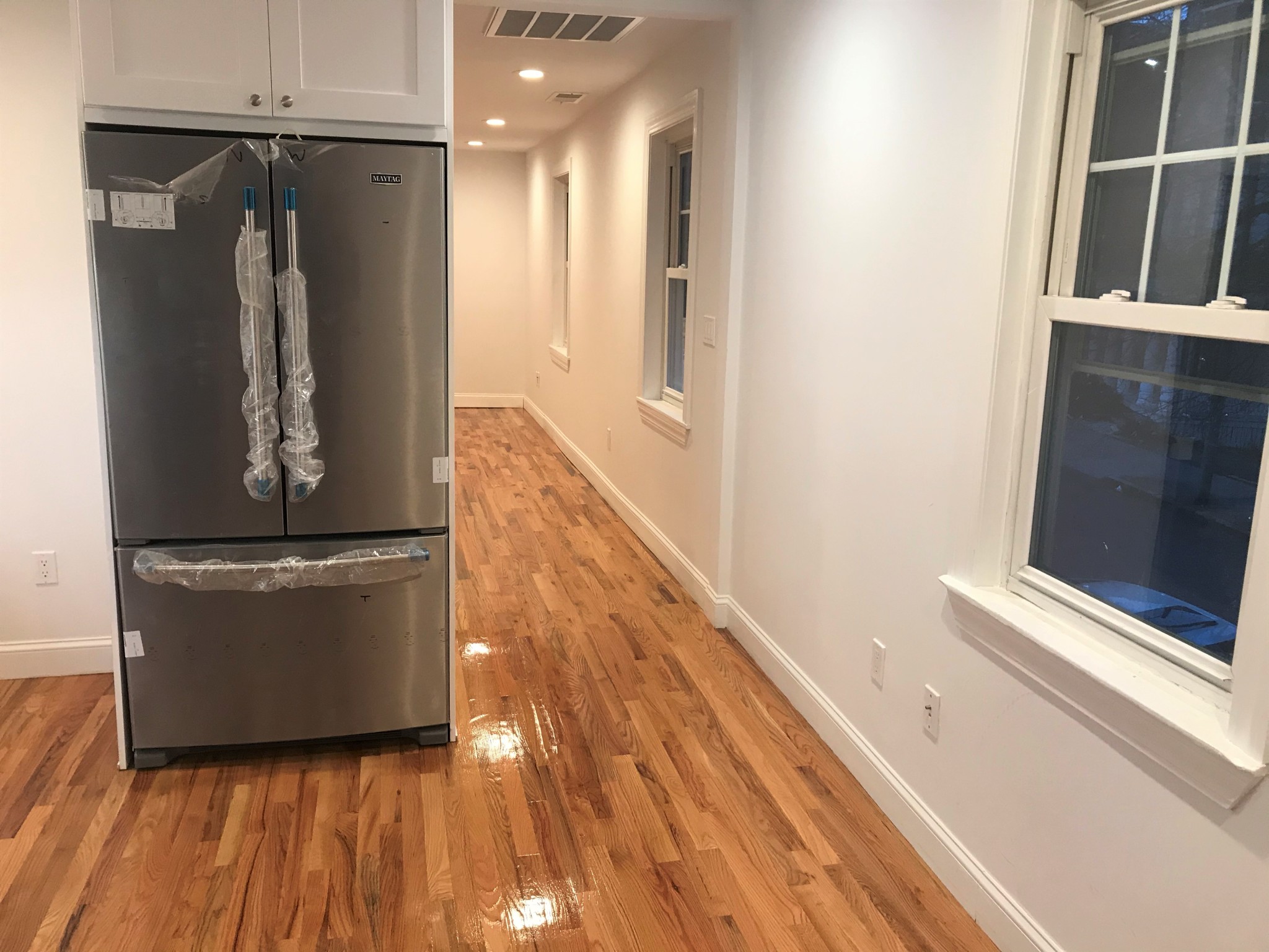 5 bed, 2 bath apartment for rent at 7 Perry St Unit 3, Brookline Village — photo 2 of 25