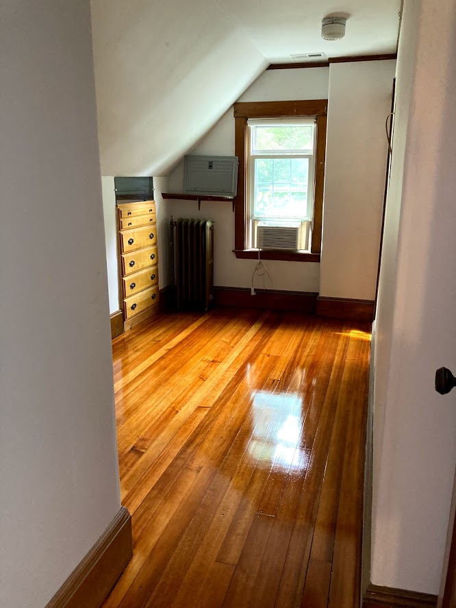 111 Sumner Rd, Brookline Hills