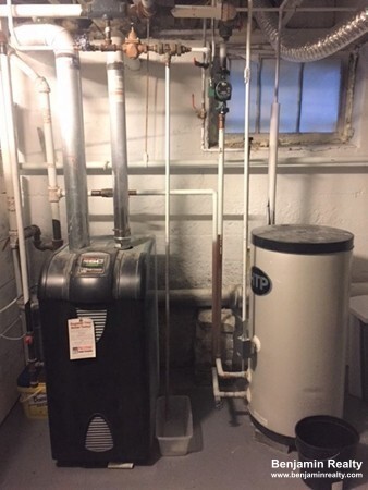 35 Eliot St, Chestnut Hill