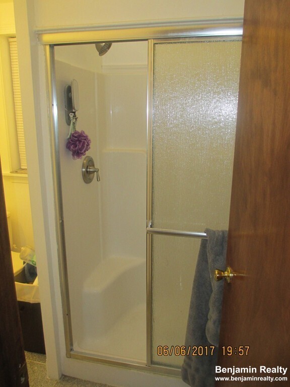 35 Eliot St, Chestnut Hill