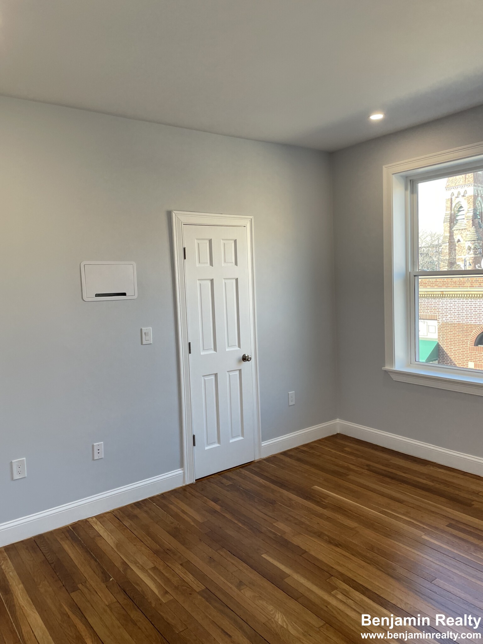 Photos of apartment on Alton Pl.,Brookline MA 02446