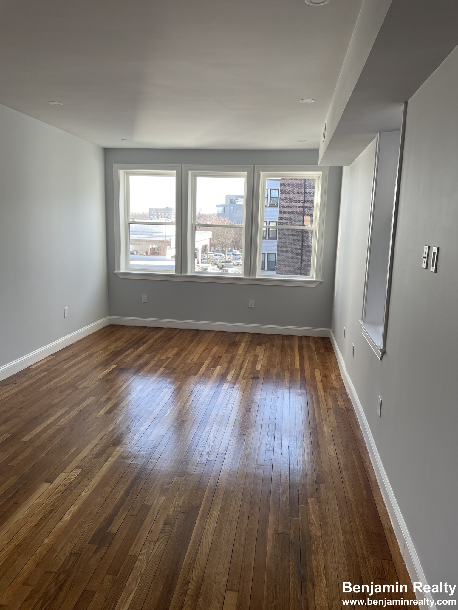 Photos of apartment on Alton Pl.,Brookline MA 02446