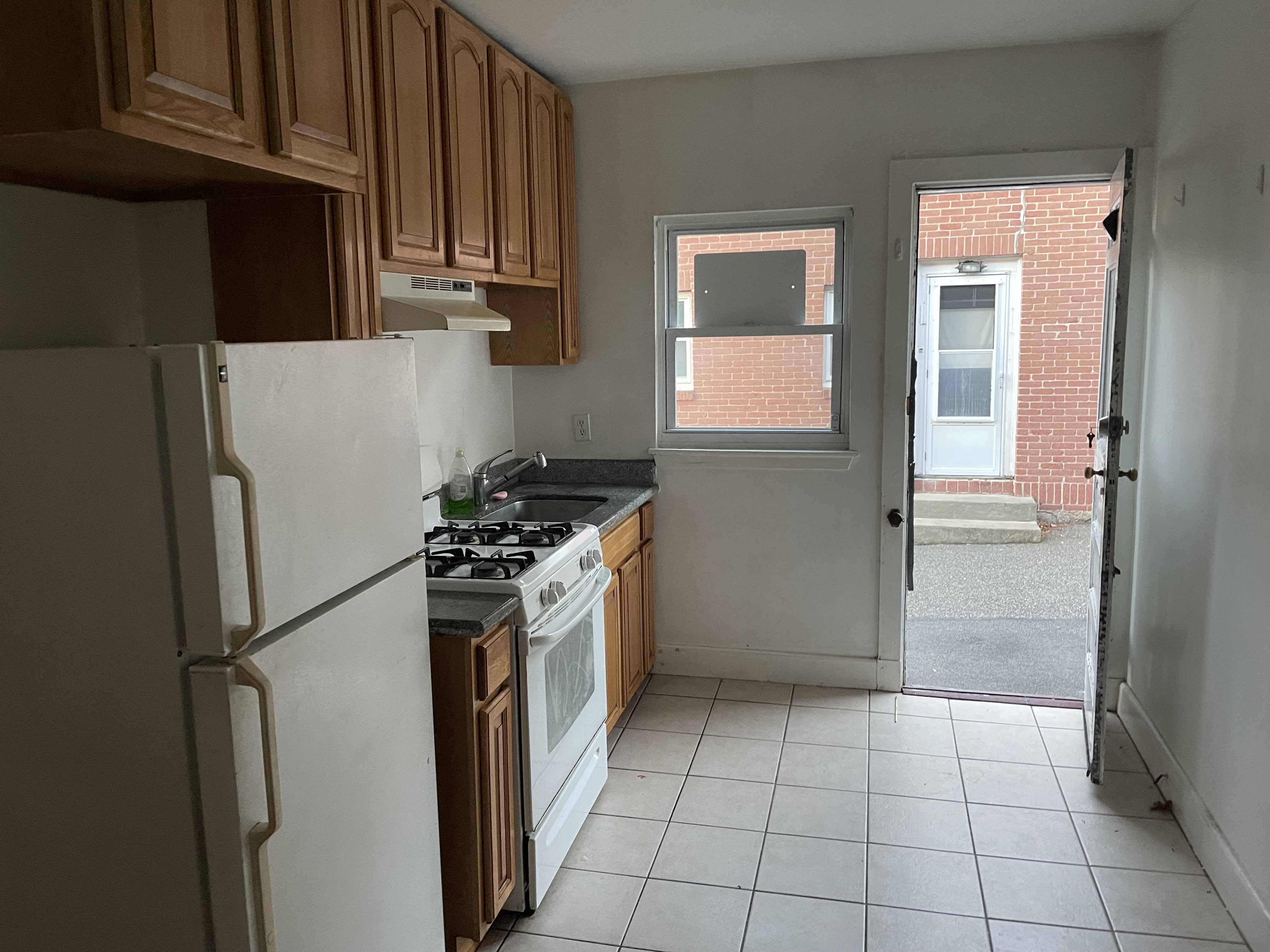 1 bed, 1 bath apartment for rent at 20 Shanley St Unit 1L, Brighton