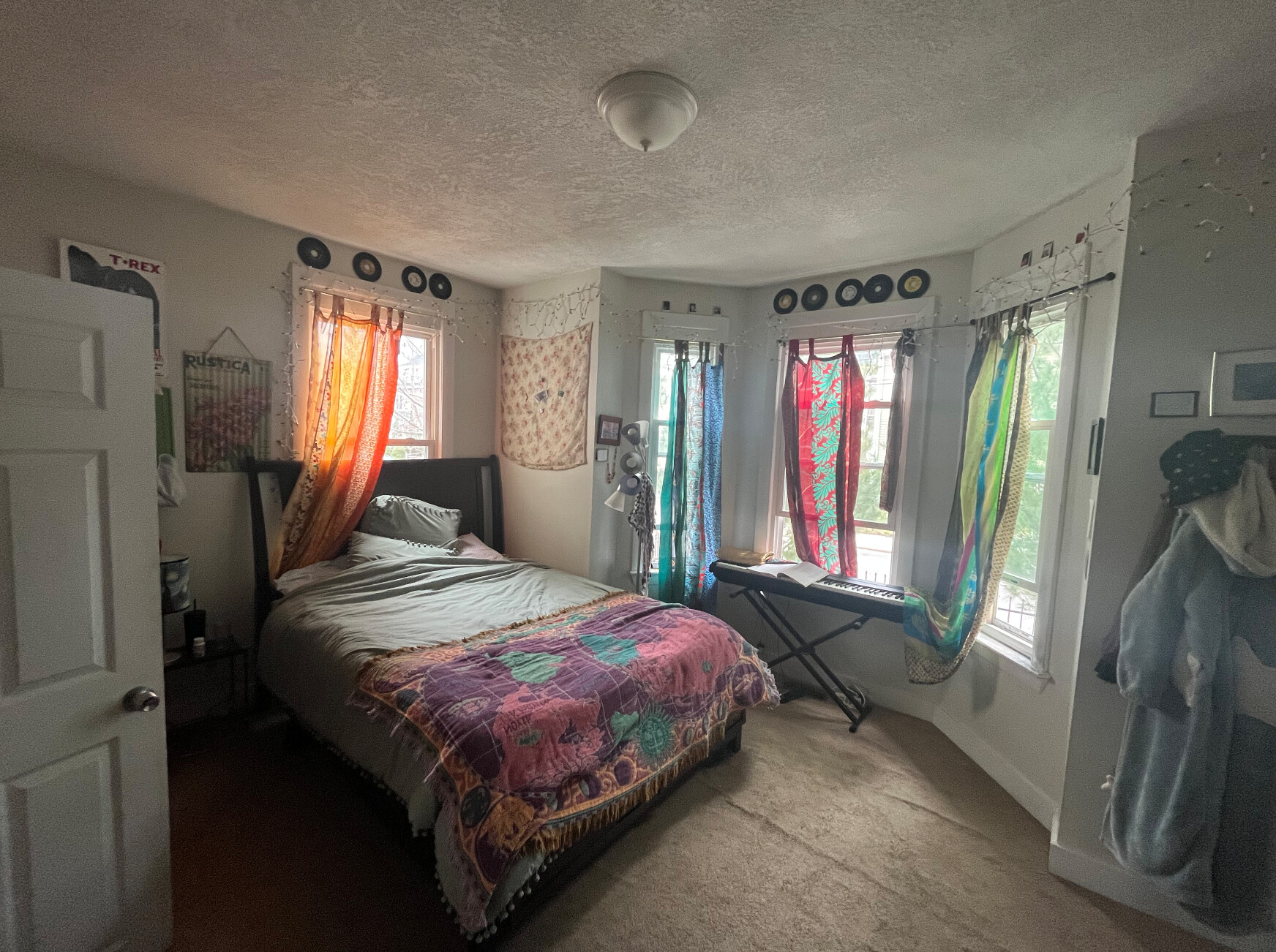 24 Linden St, Allston