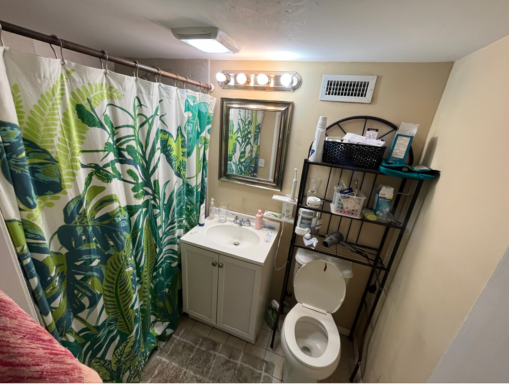 24 Linden St, Allston