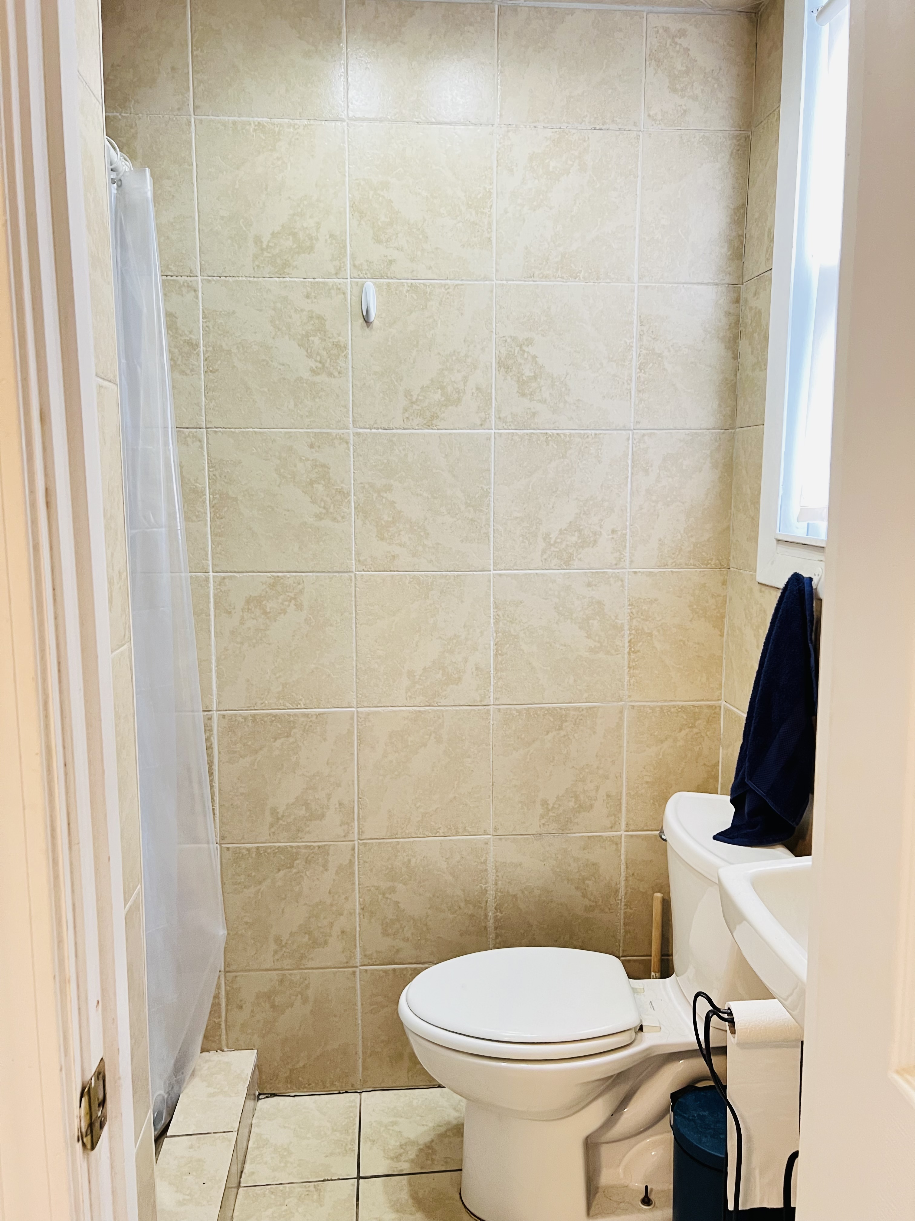 12 Pratt St, Allston