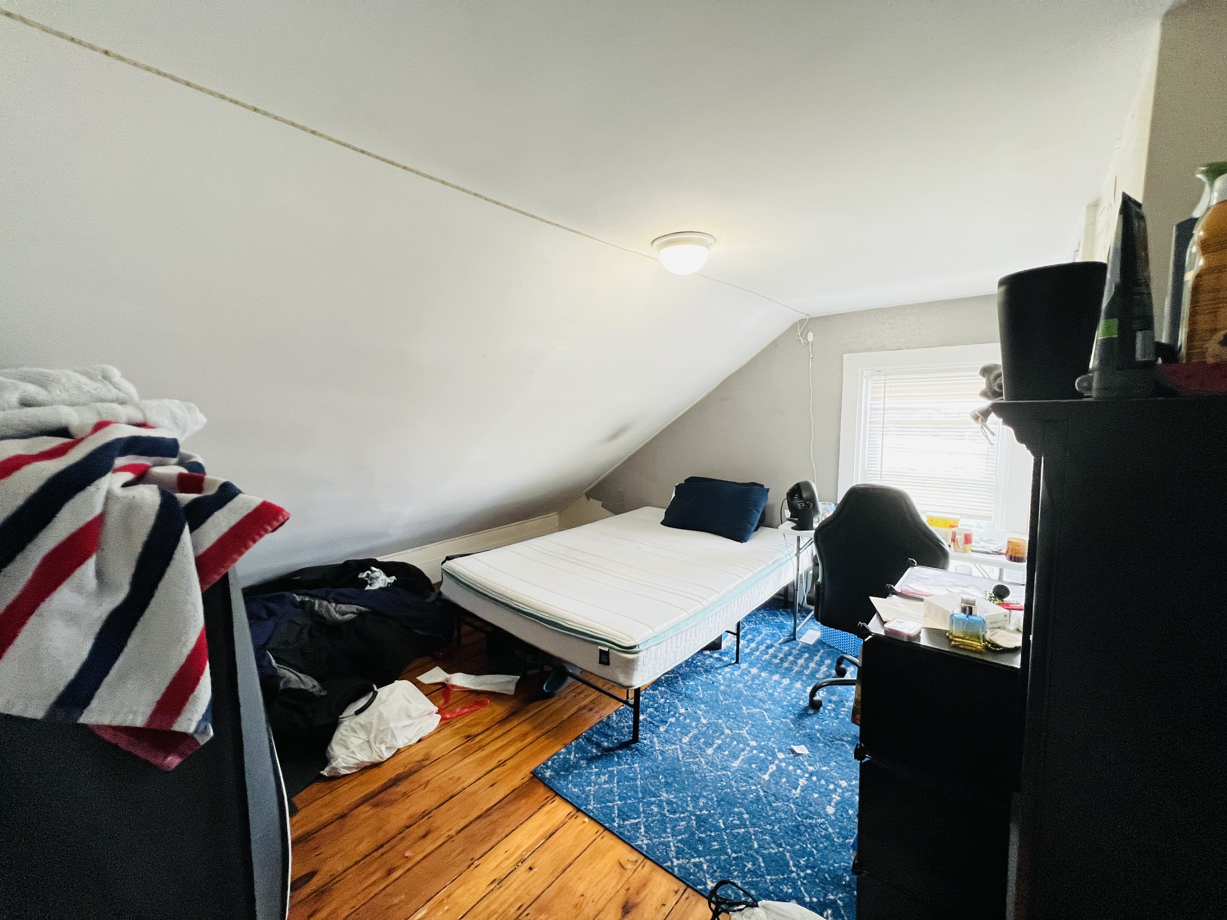 12 Pratt St, Allston