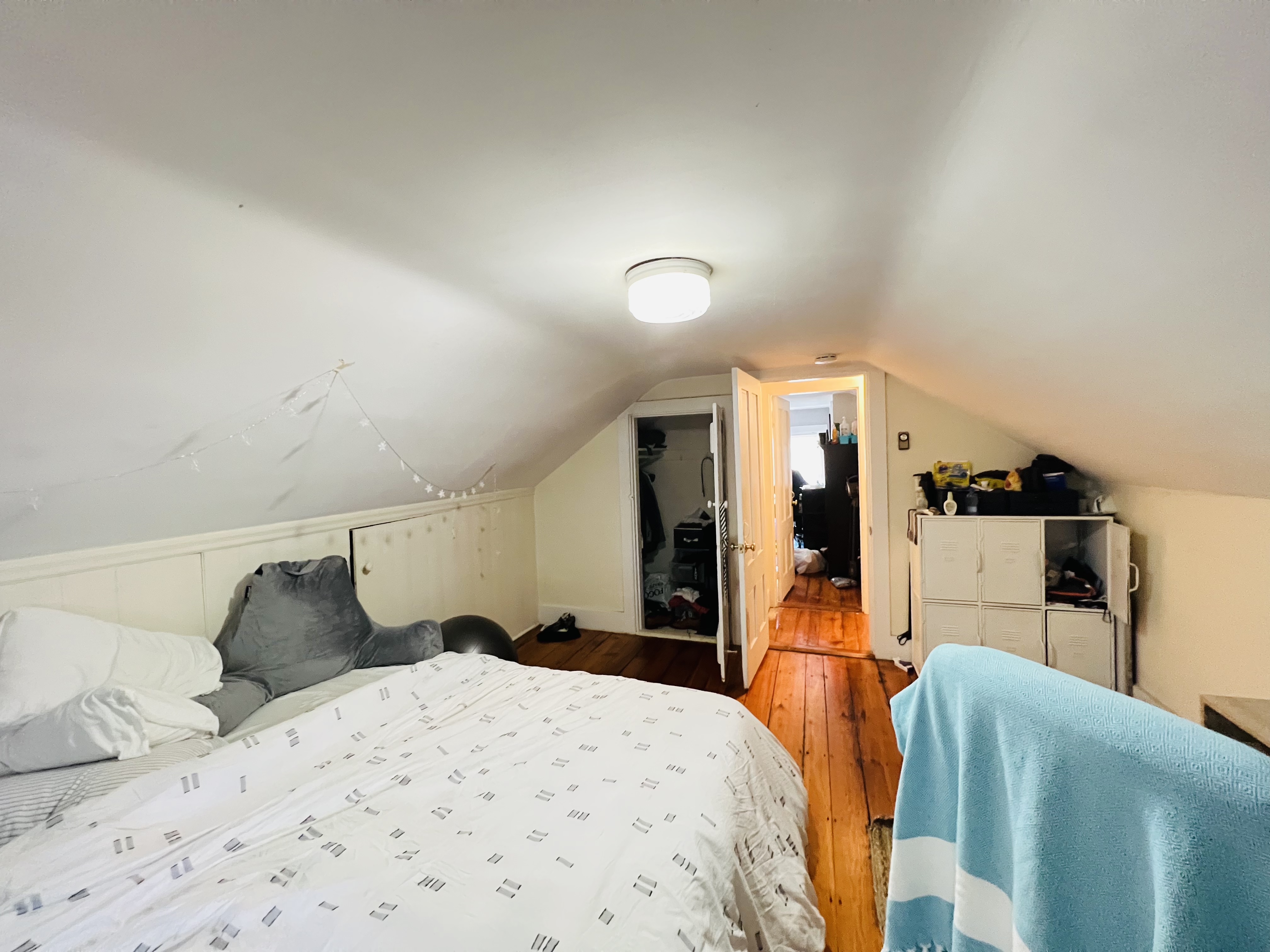 12 Pratt St, Allston