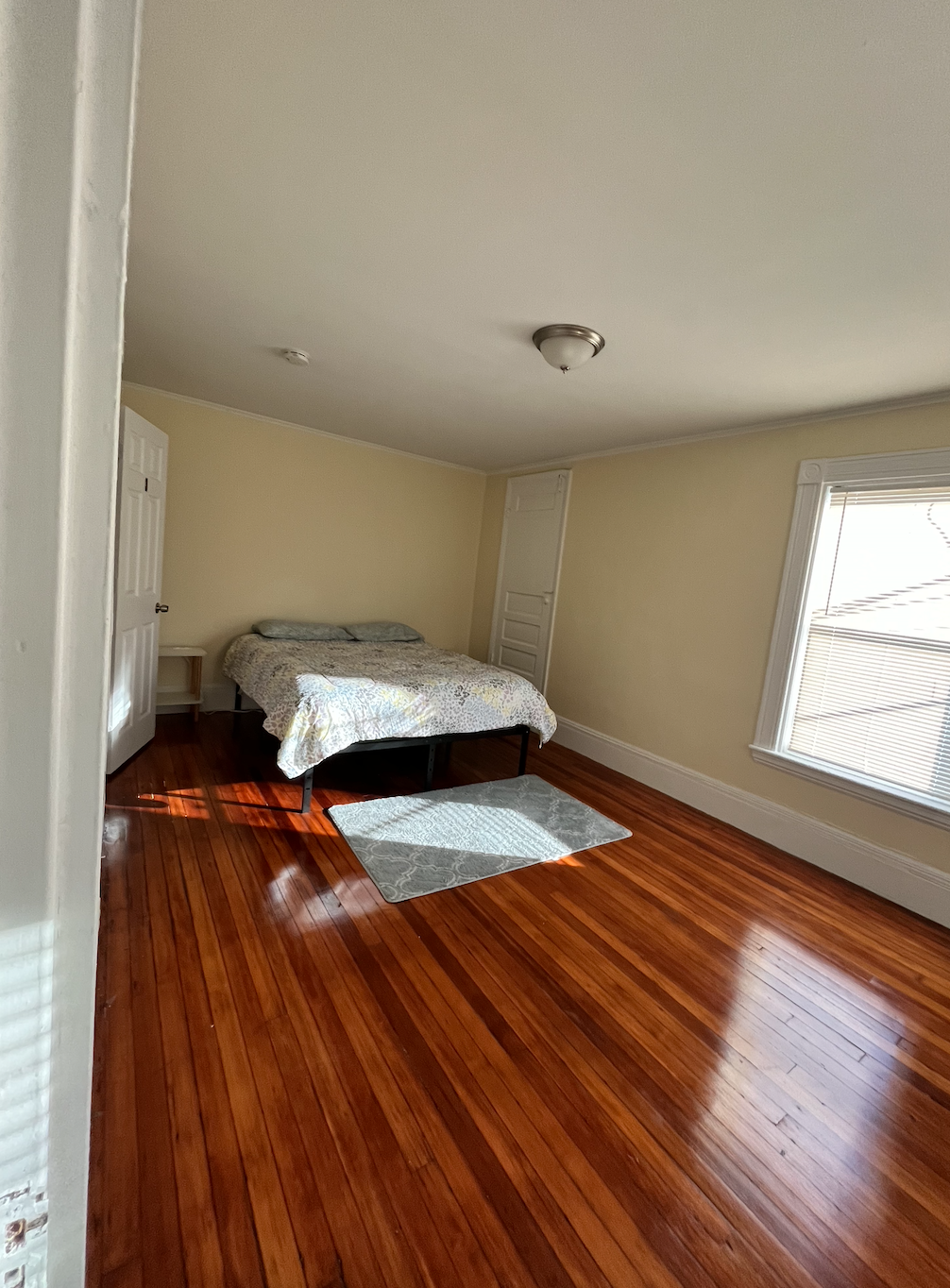 Photos of apartment on Pratt St.,Boston MA 02134