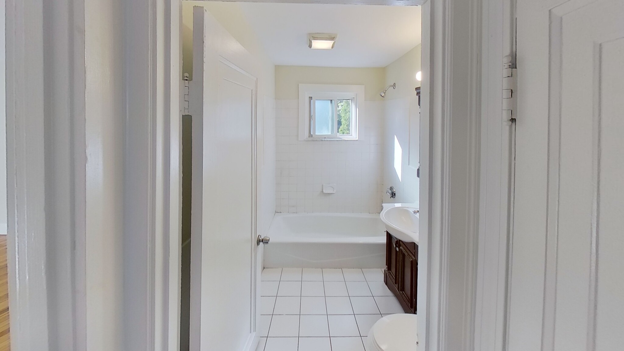 714 Cummins Hwy, Mattapan