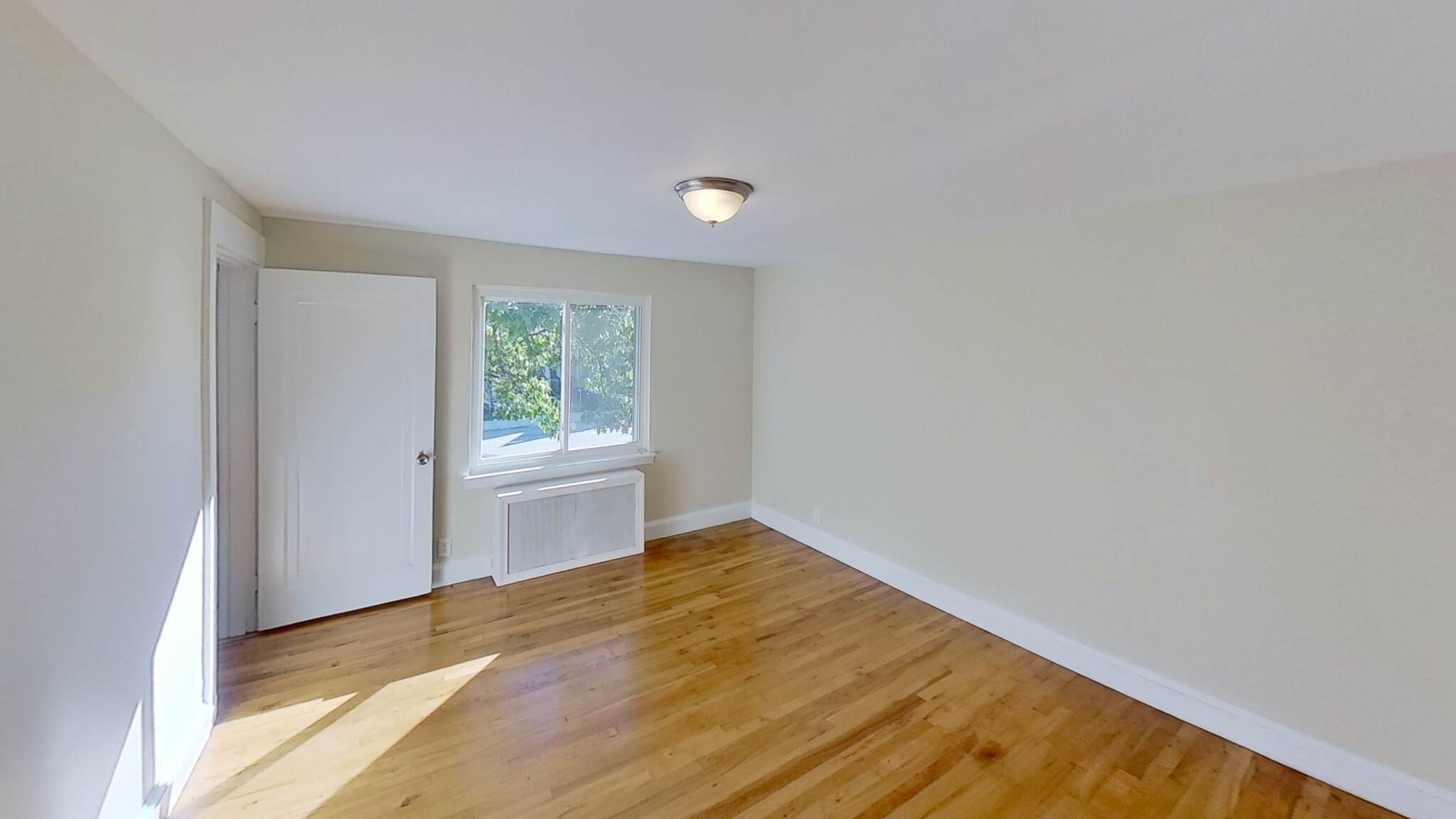 714 Cummins Hwy, Mattapan