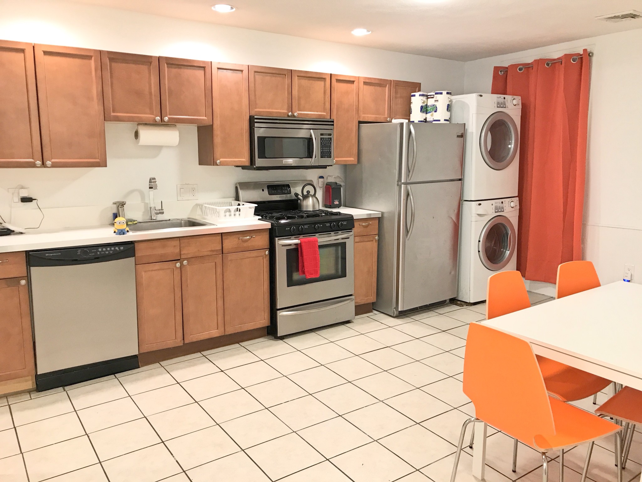 130 8th St, South Boston