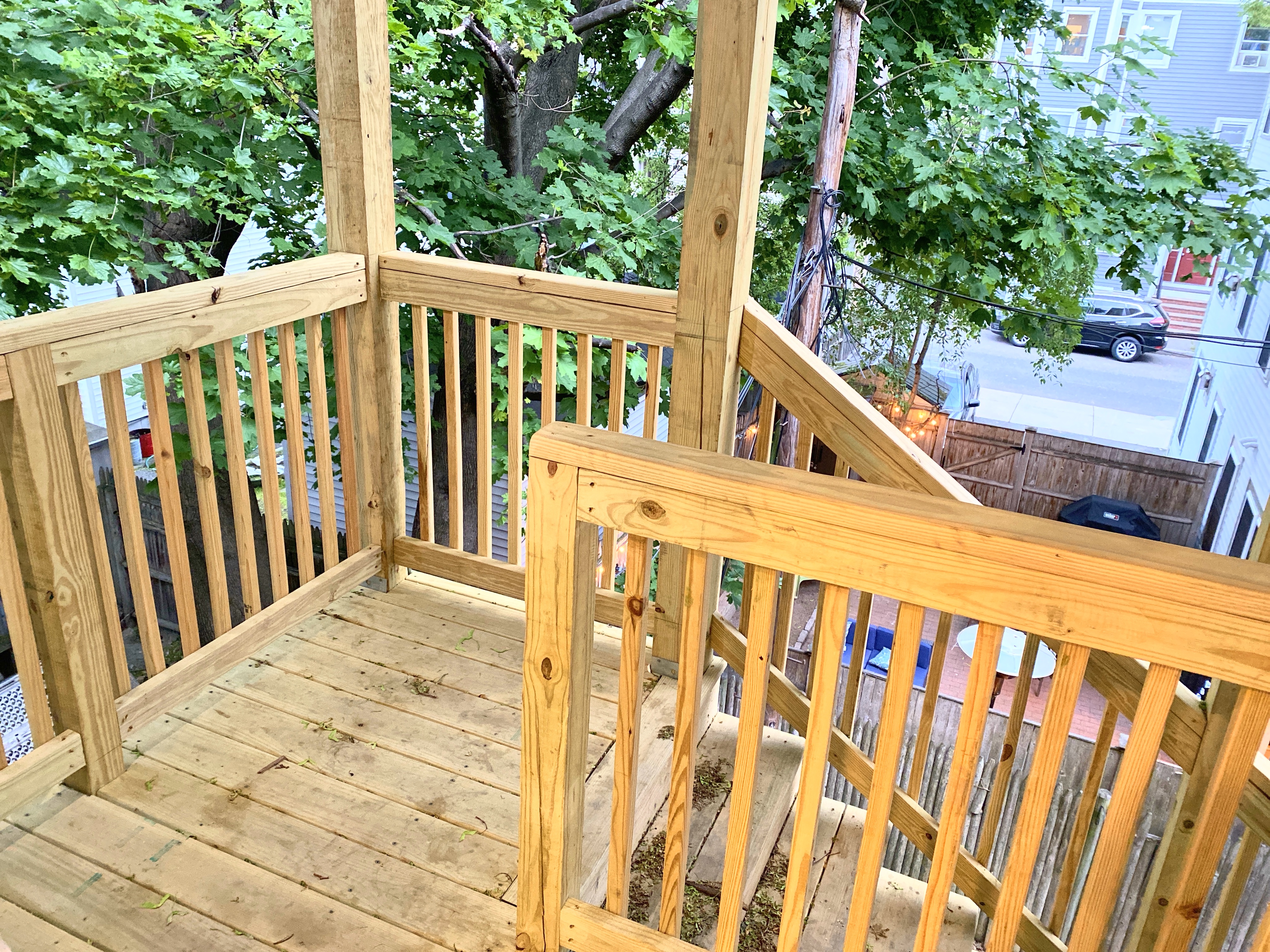 130 W 8th St, South Boston