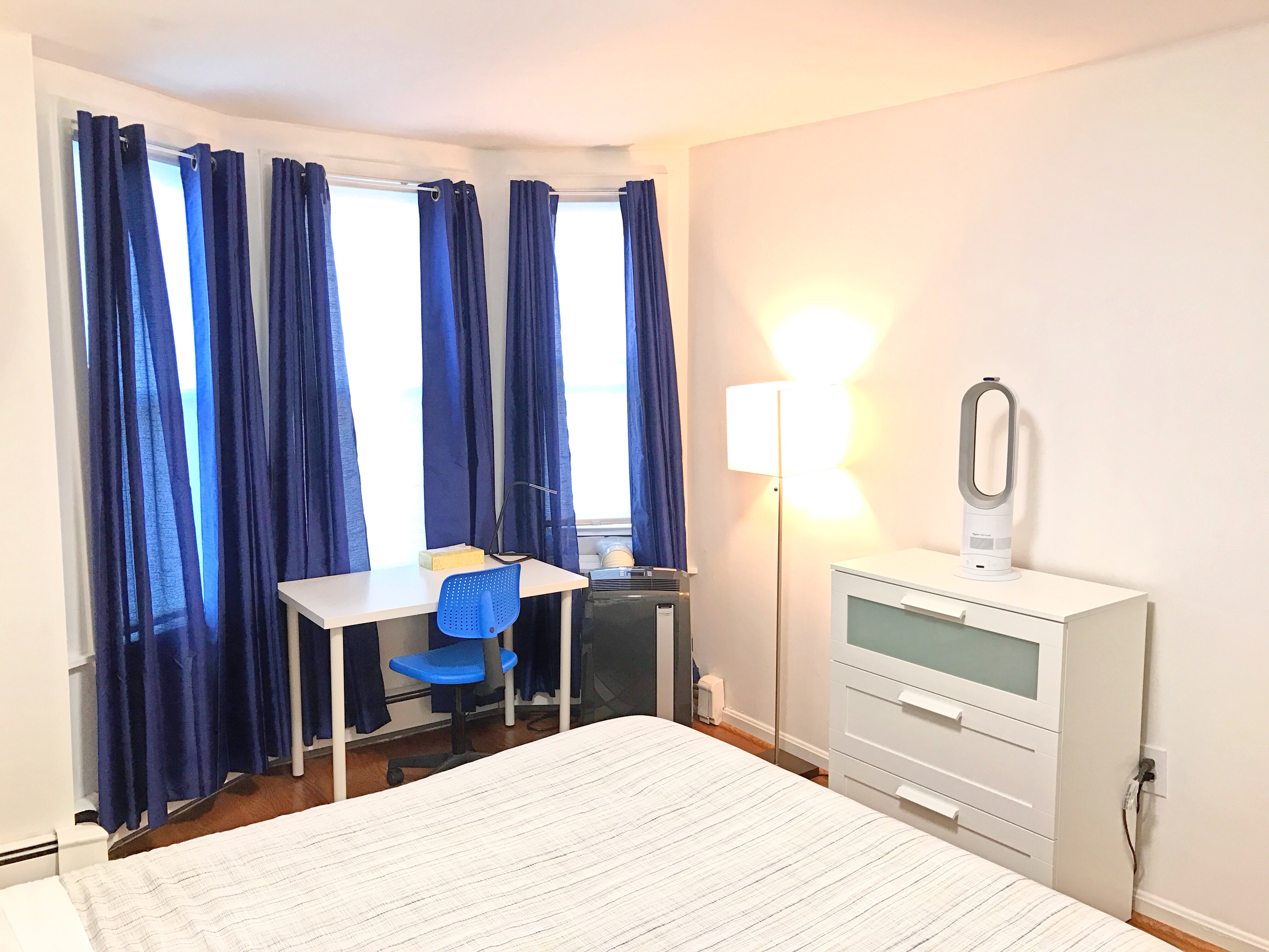 37 Telegraph St, South Boston