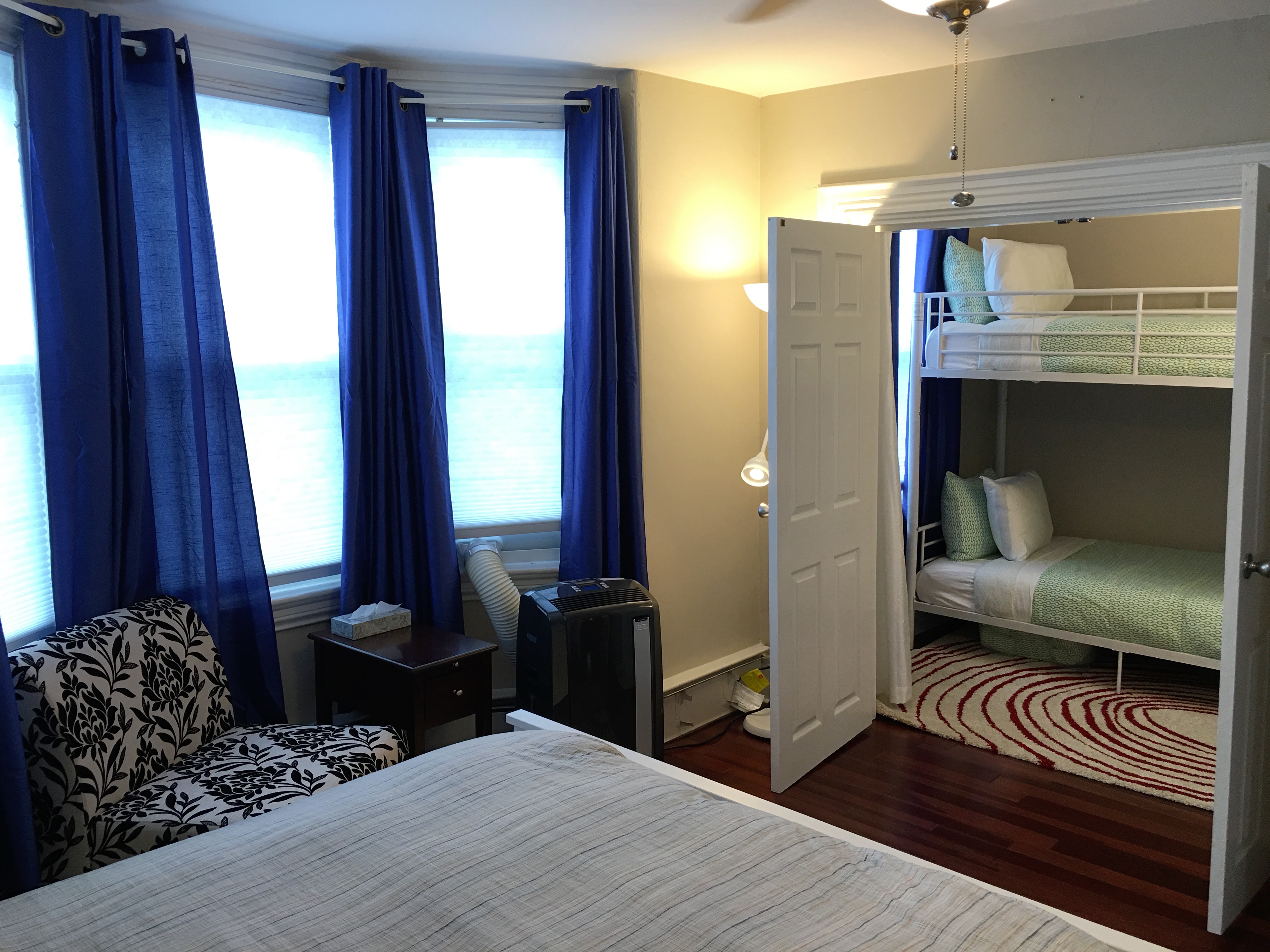 37 Telegraph St, South Boston