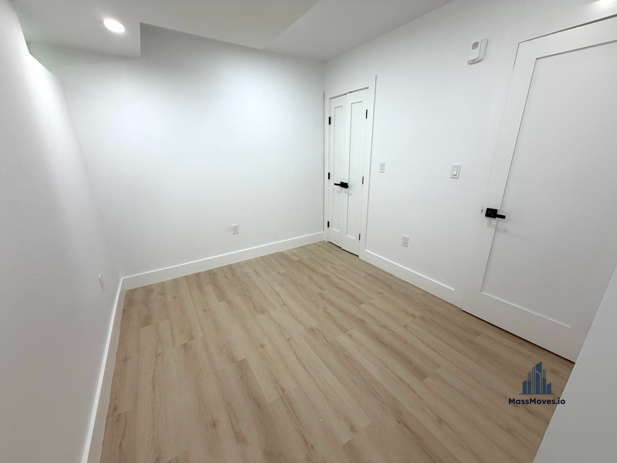 Photos of apartment on Shepard St.,Boston MA 02135