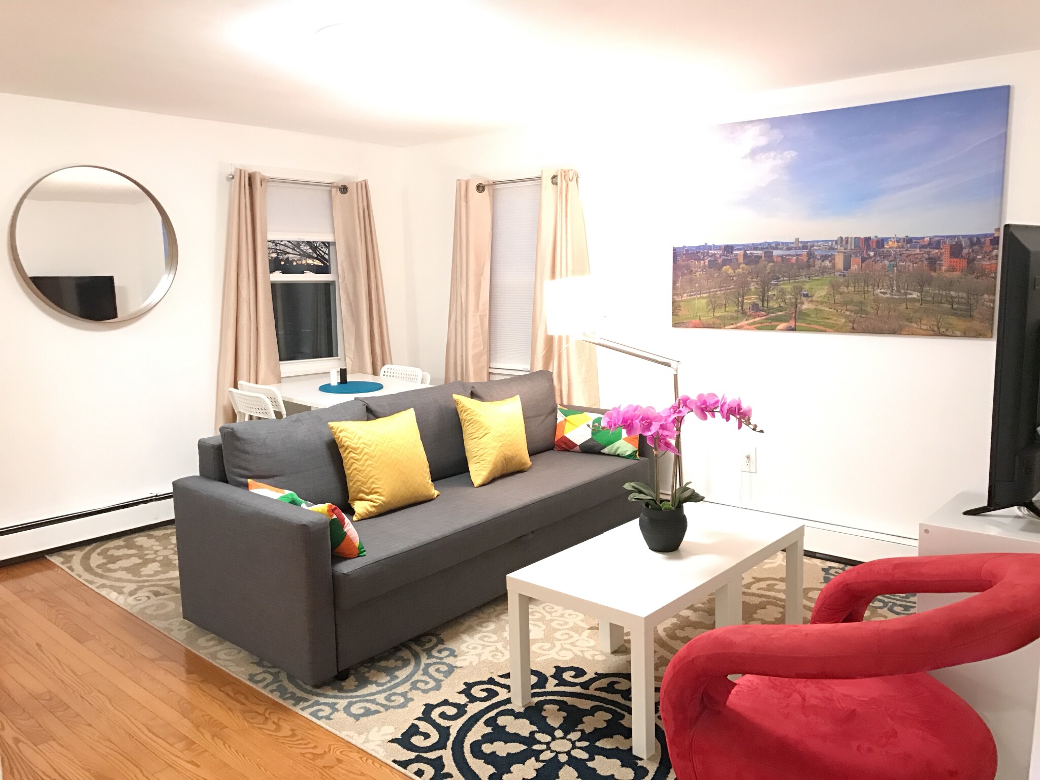 37 Telegraph St, South Boston