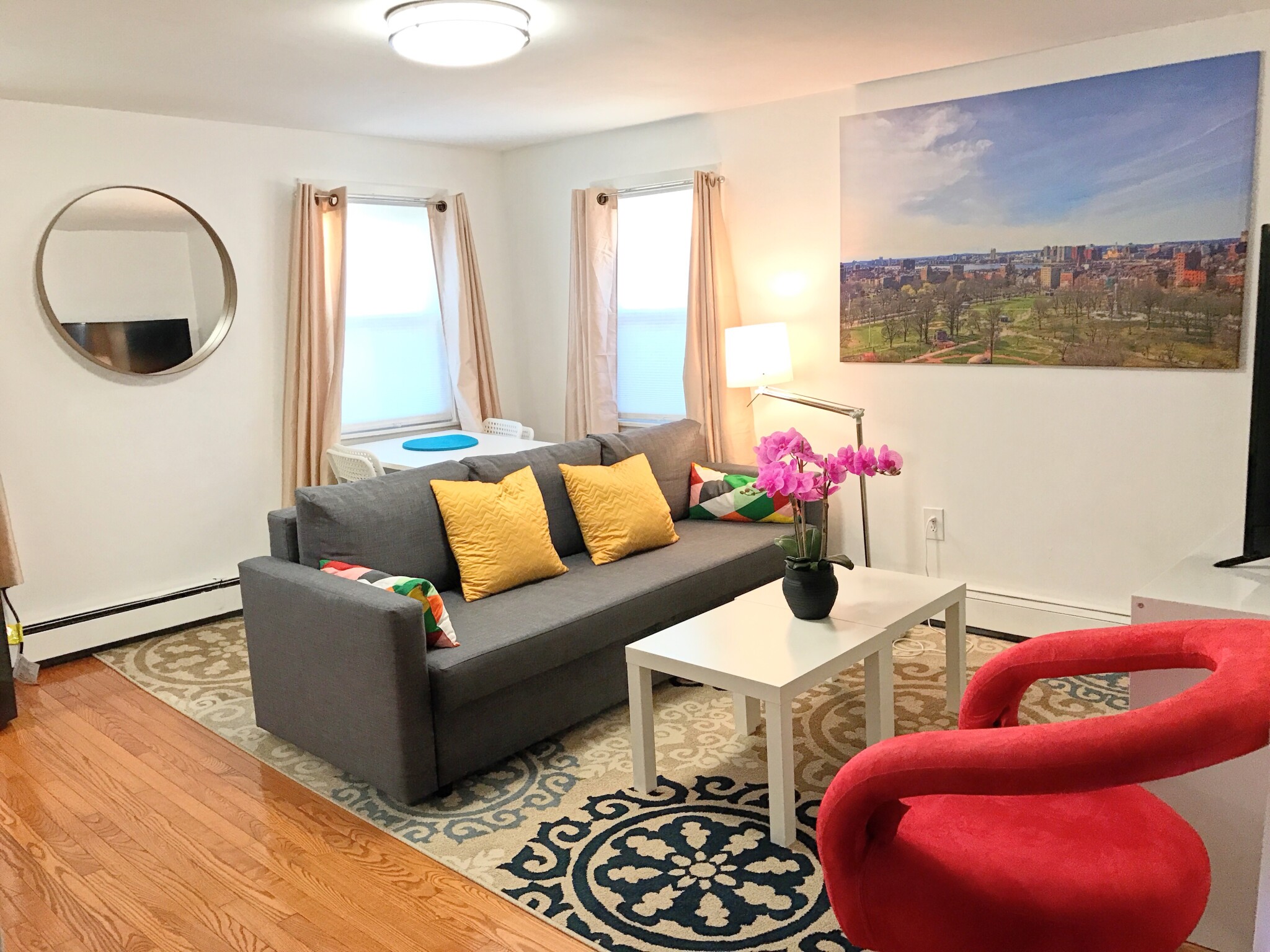 37 Telegraph St, South Boston