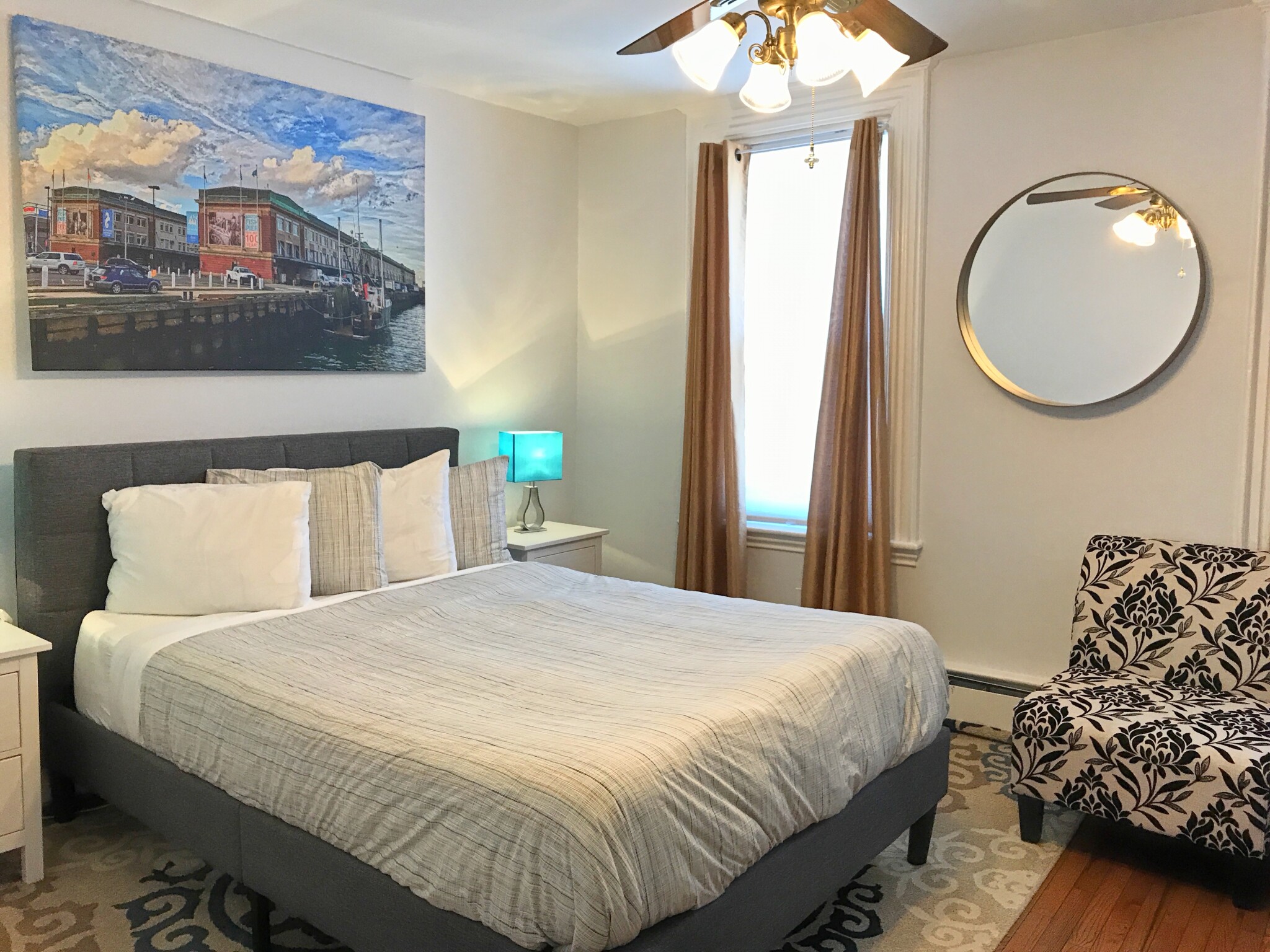 37 Telegraph St, South Boston