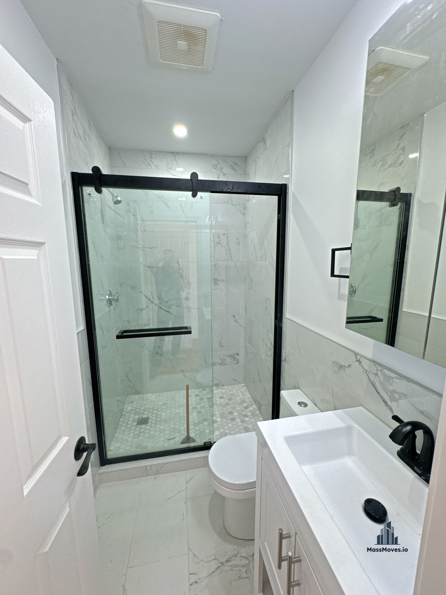 Photos of apartment on Dorchester St.,Boston MA 02127