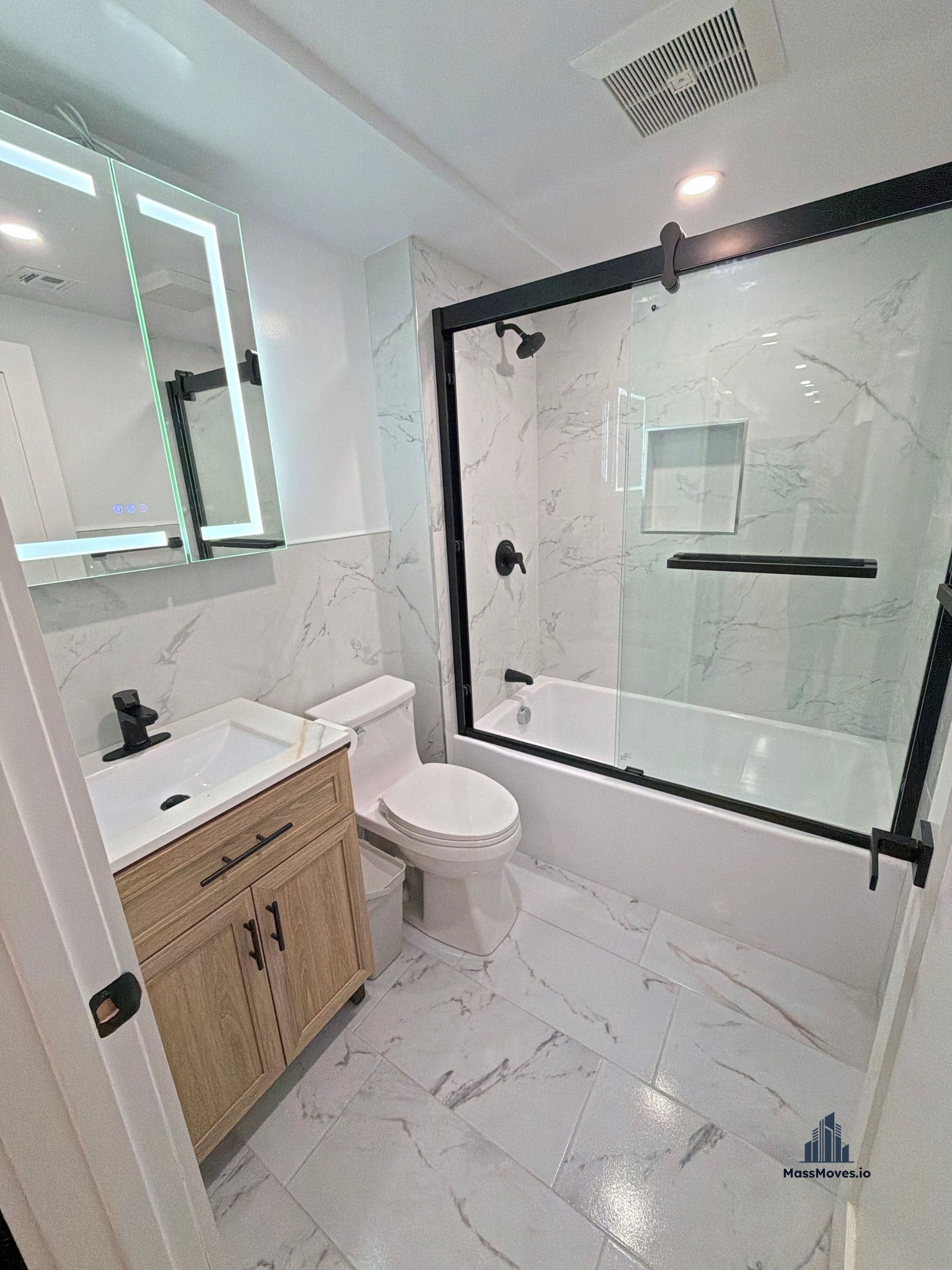 Photos of apartment on Shepard St.,Boston MA 02135