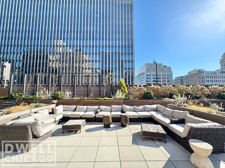 30 East Adams St. - 1,980USD / month