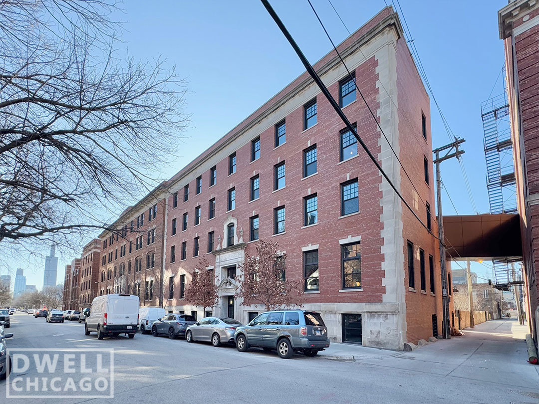1515 West Monroe St. - 1,932USD / month