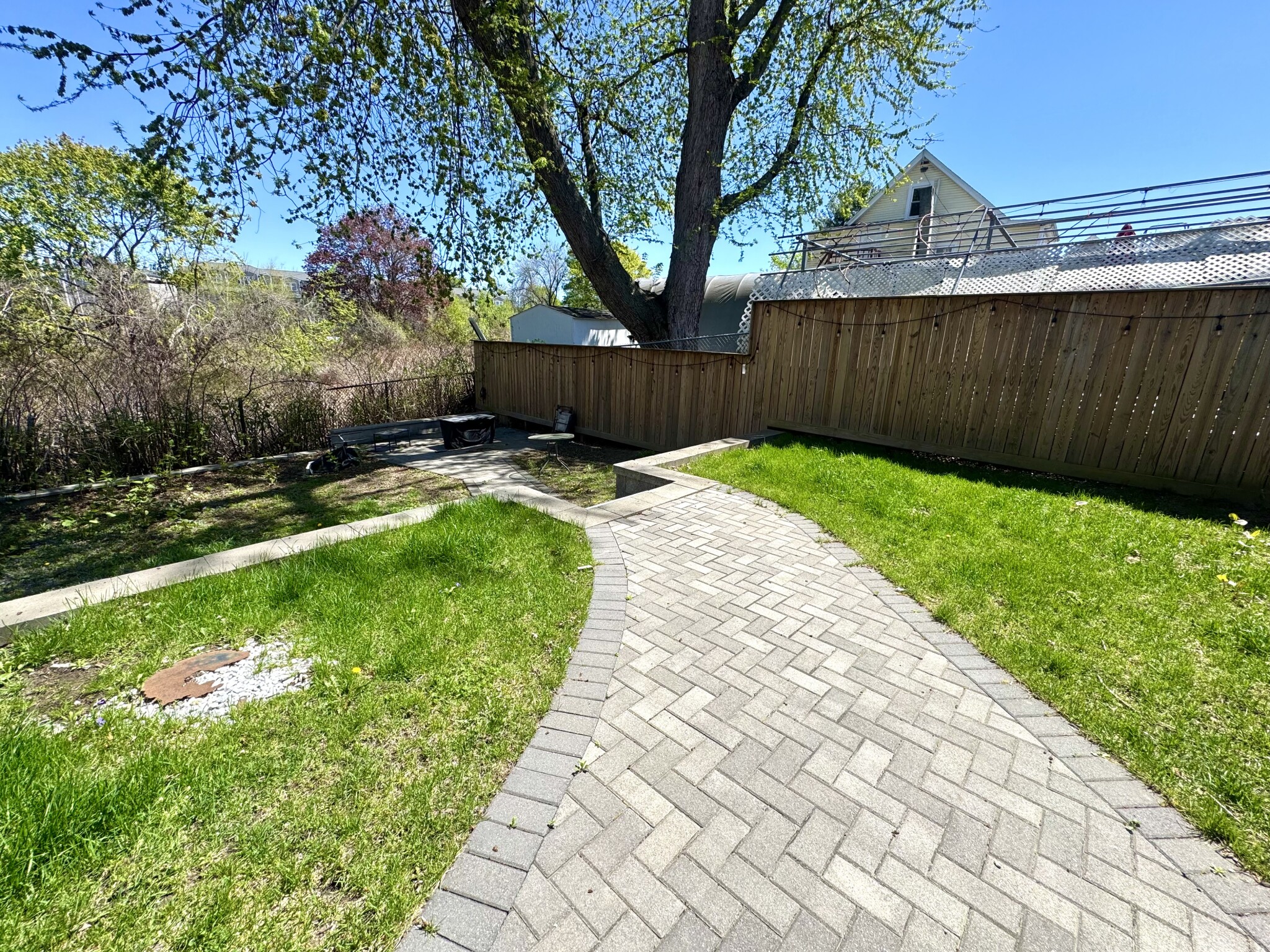 https://ygl-photos.s3.us-west-004.backblazeb2.com/11277W6813b90d2d2c1.jpg