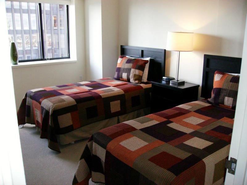 1 Devonshire Pl, Downtown