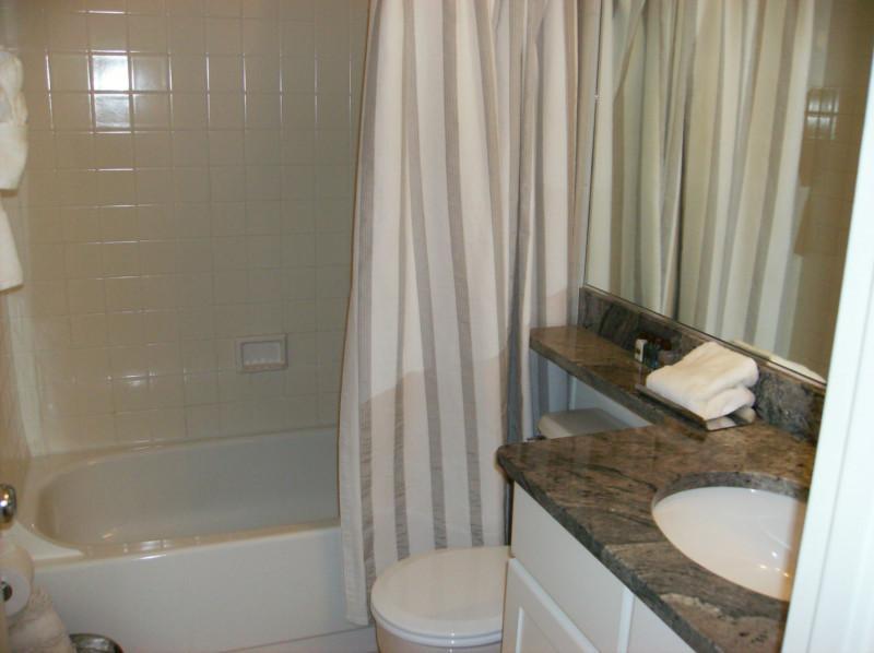 1 Devonshire Pl, Downtown