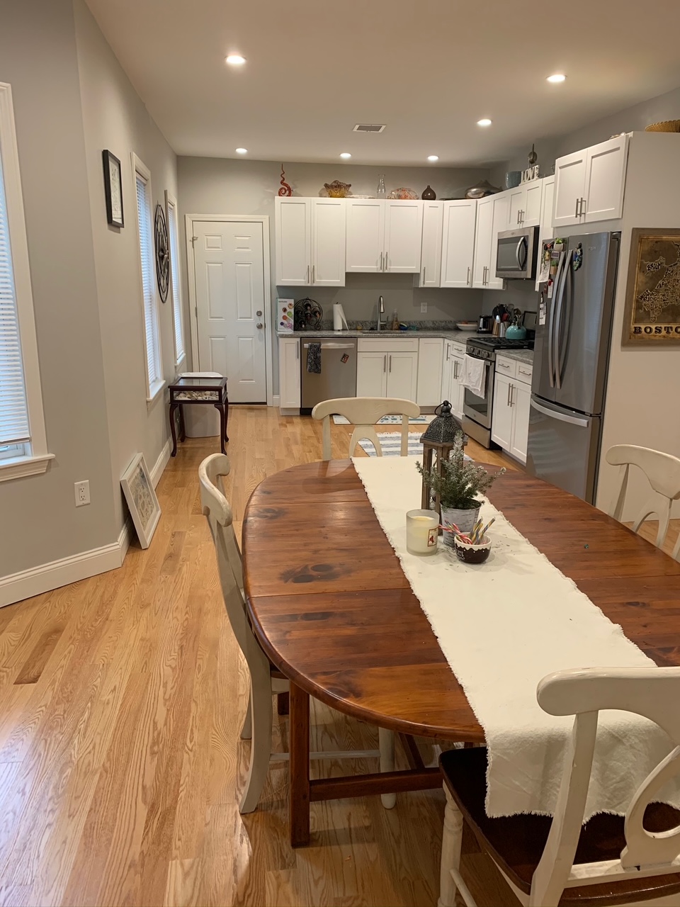 4 bed, 1 bath apartment for rent at 228 Fellsway Unit 2, North Medford — photo 4 of 39