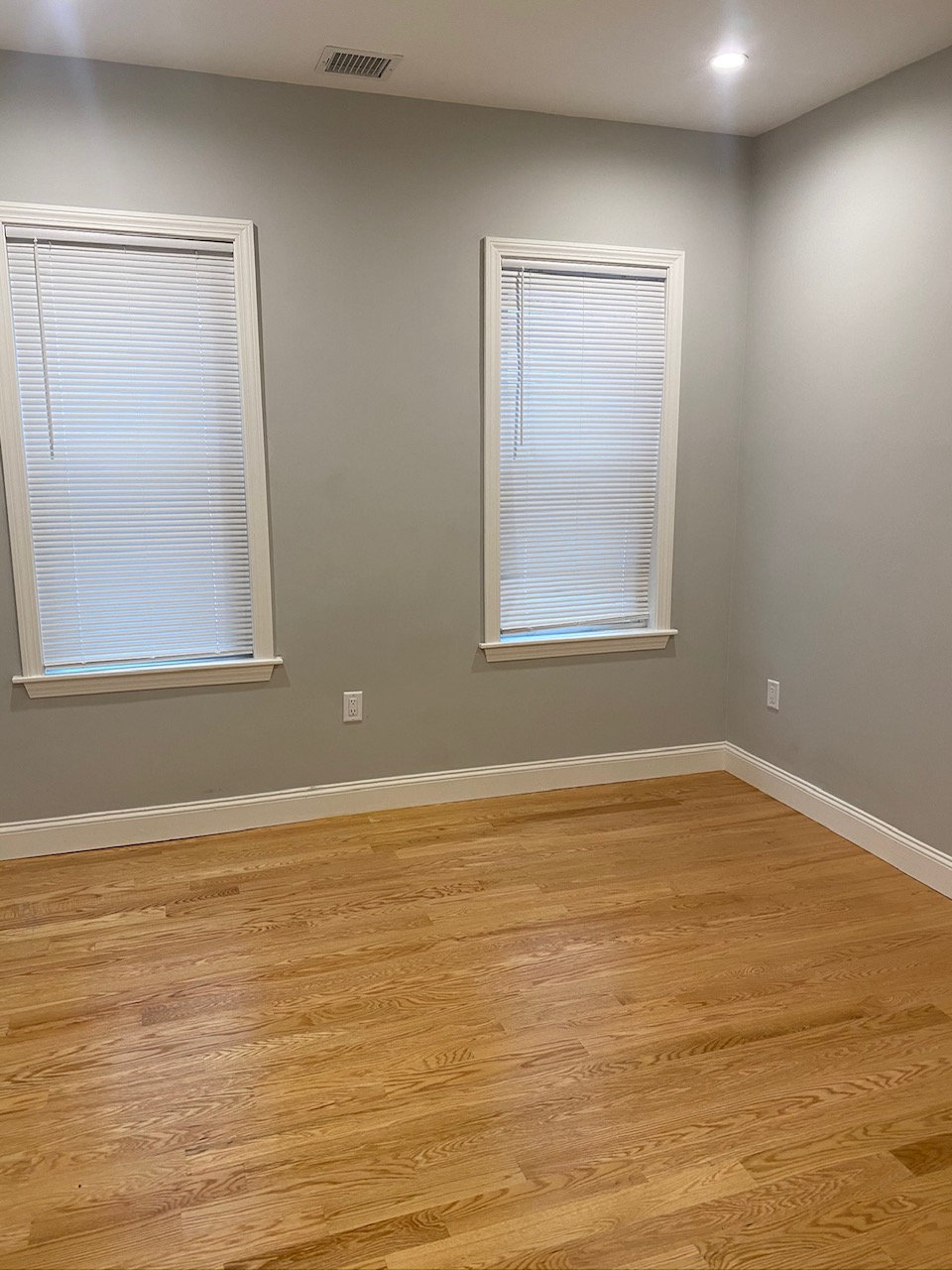 4 bed, 1 bath apartment for rent at 228 Fellsway Unit 2, North Medford — photo 29 of 39