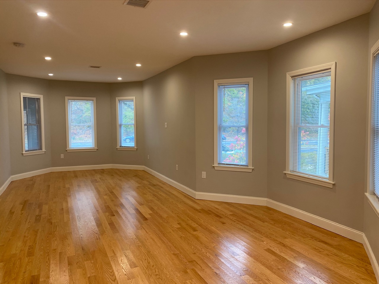 4 bed, 1 bath apartment for rent at 228 Fellsway Unit 2, North Medford — photo 32 of 39