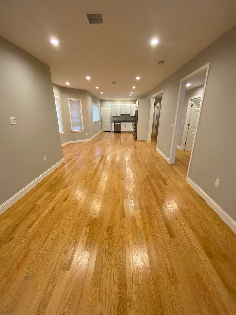 4 bed, 1 bath apartment for rent at 228 Fellsway Unit 2, North Medford — photo 36 of 39