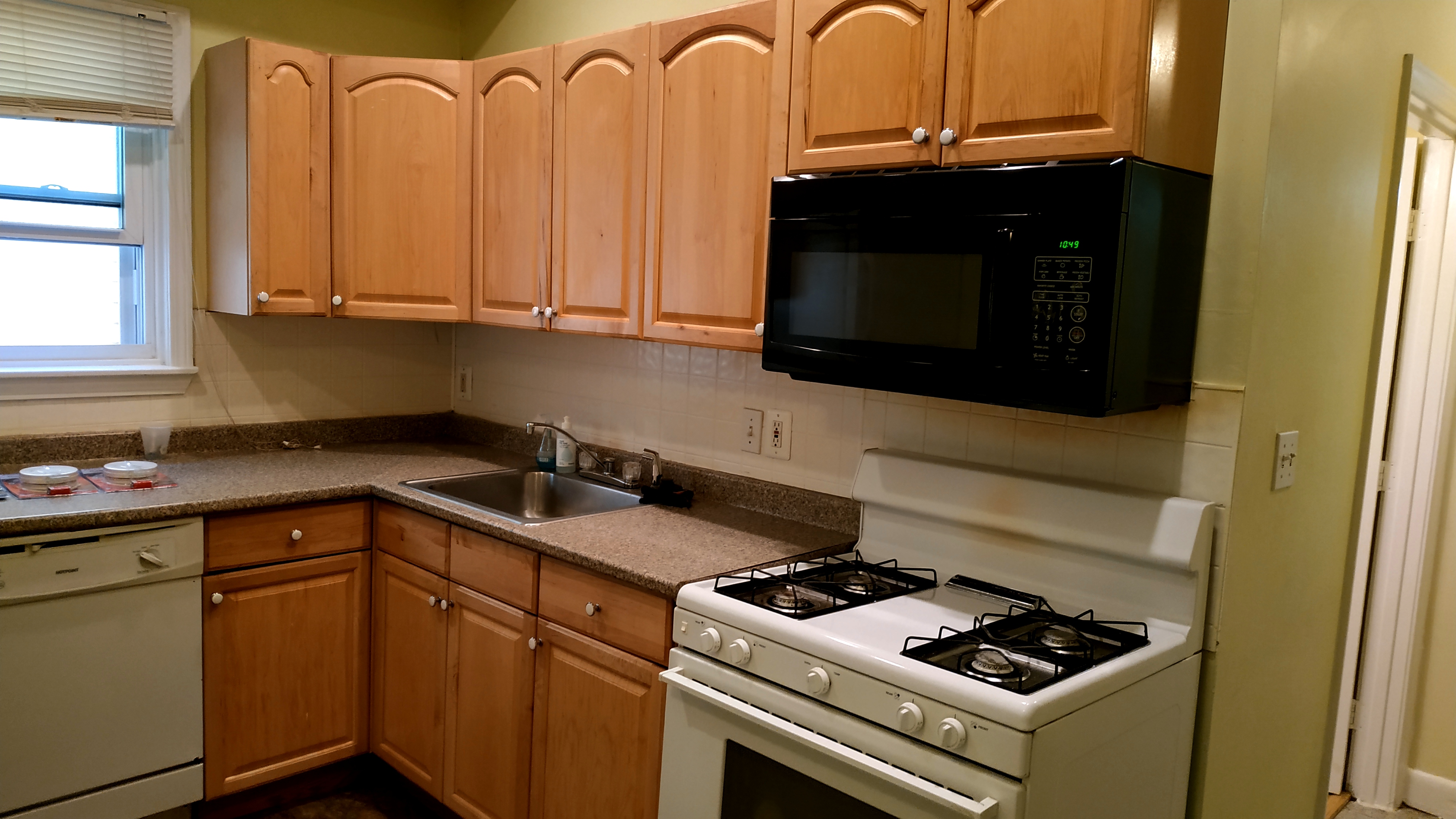 3 bed, 1.5 bath apartment for rent at 168 Windsor St Unit 1, Central Square — photo 26 of 33